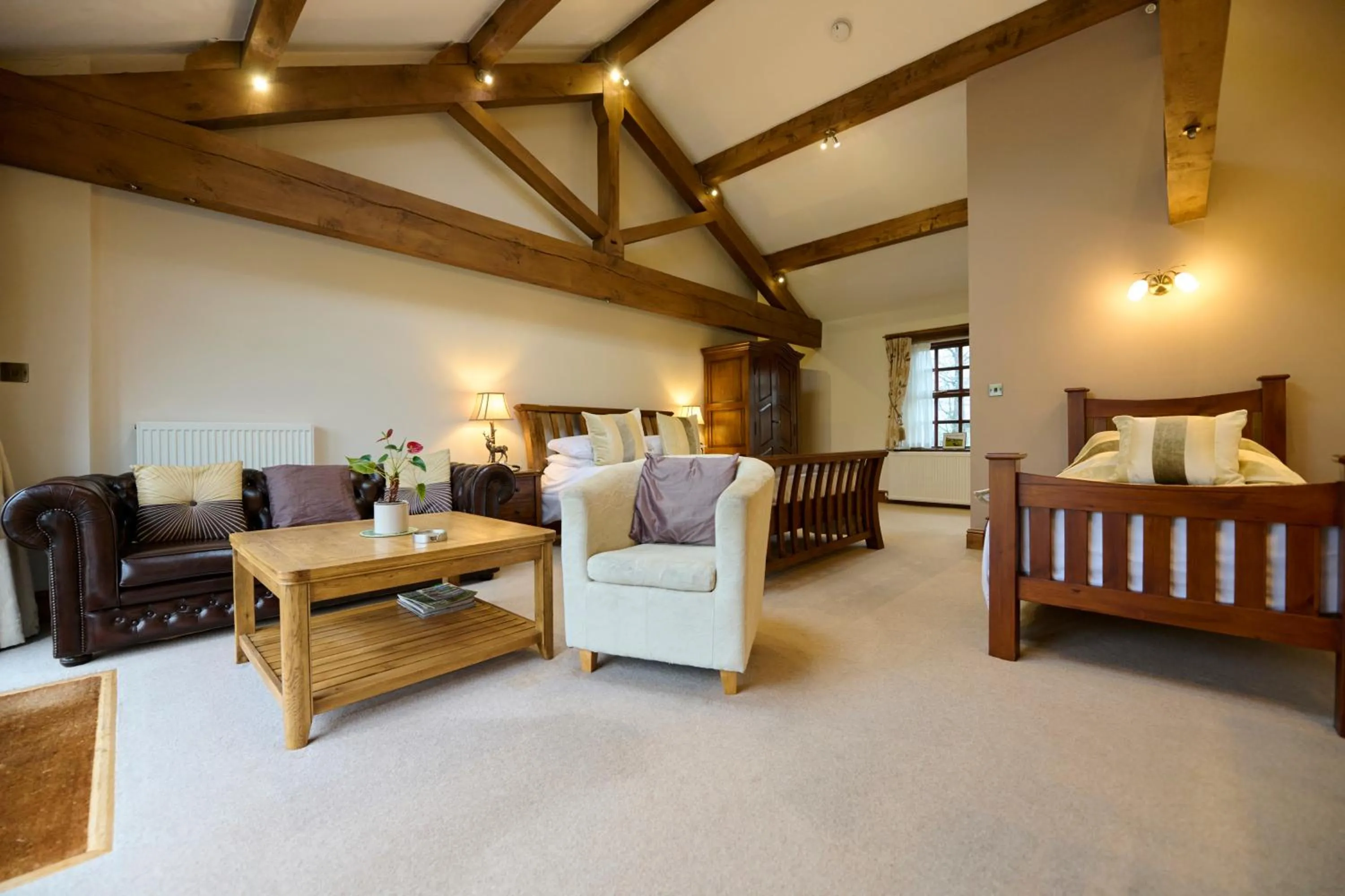 Bed in Green Grove Country House