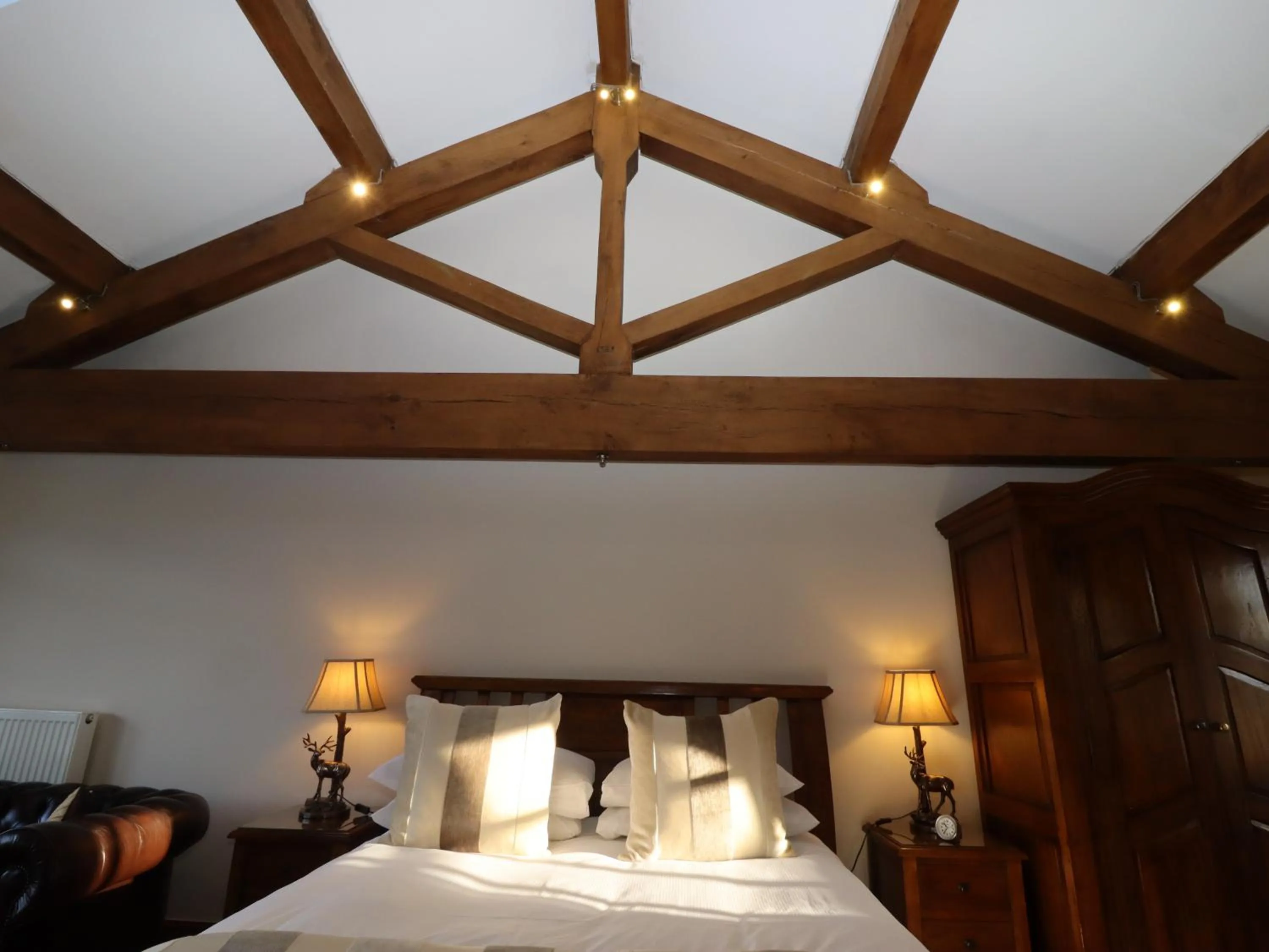 Bed in Green Grove Country House
