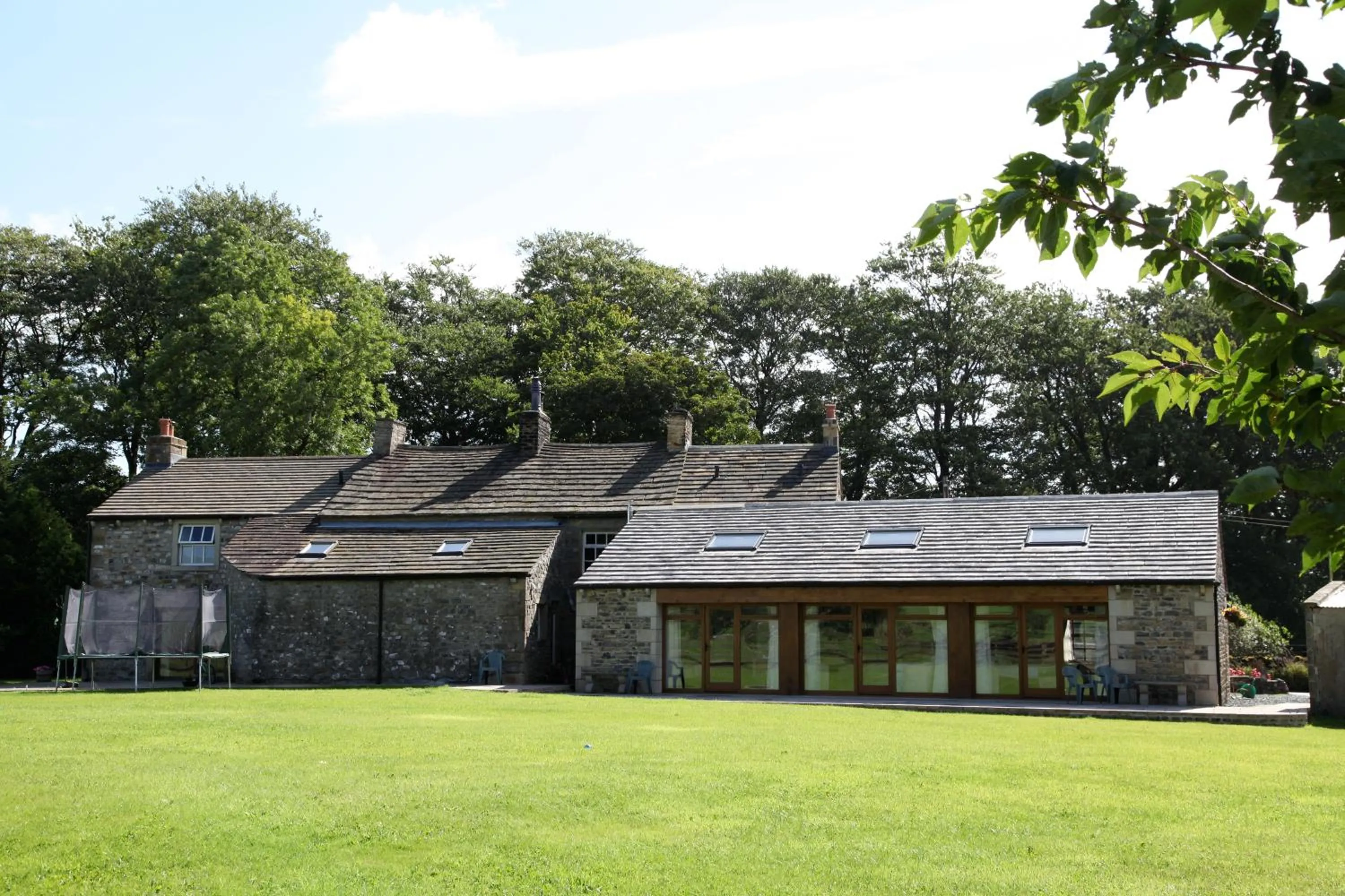 Summer in Green Grove Country House