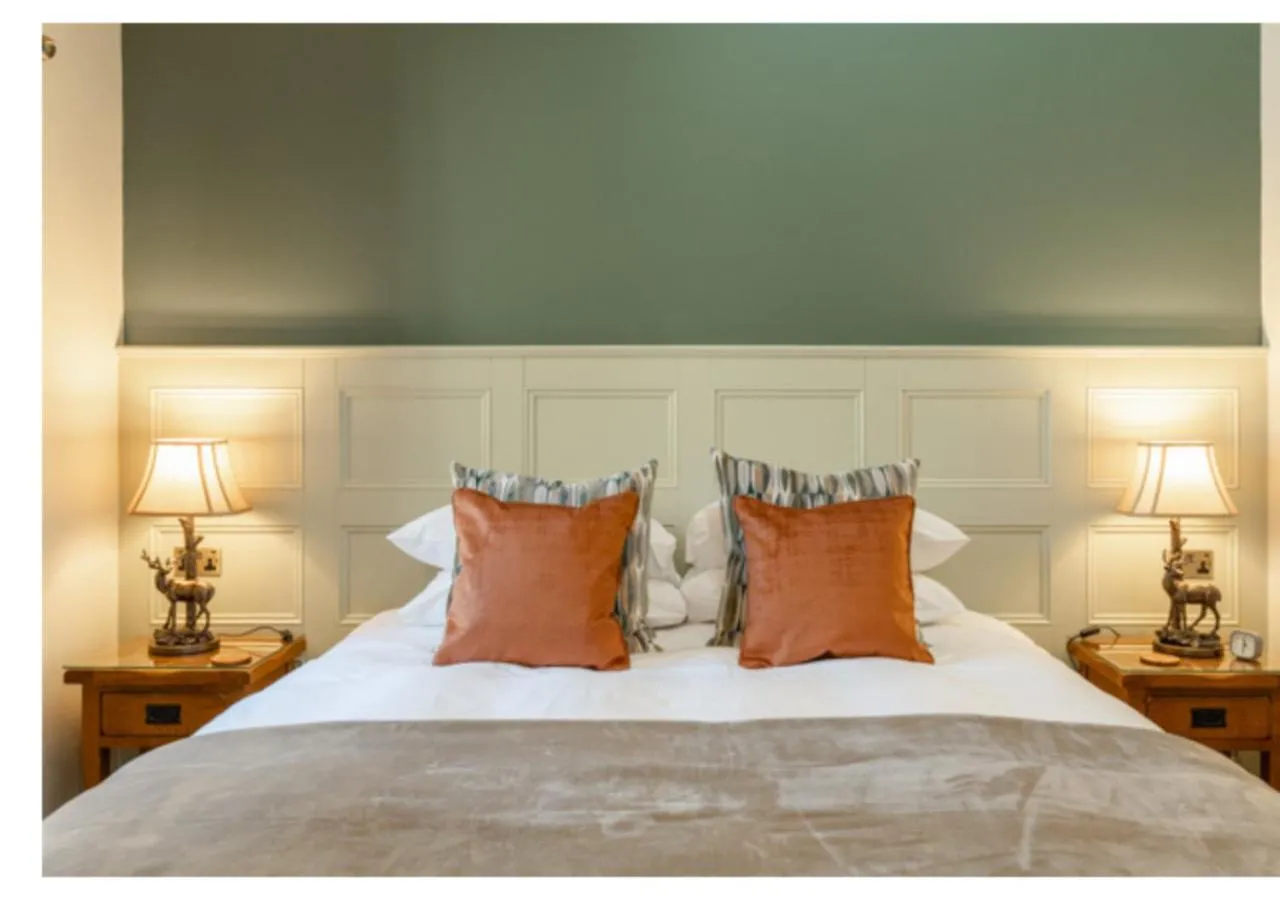 Bed in Green Grove Country House