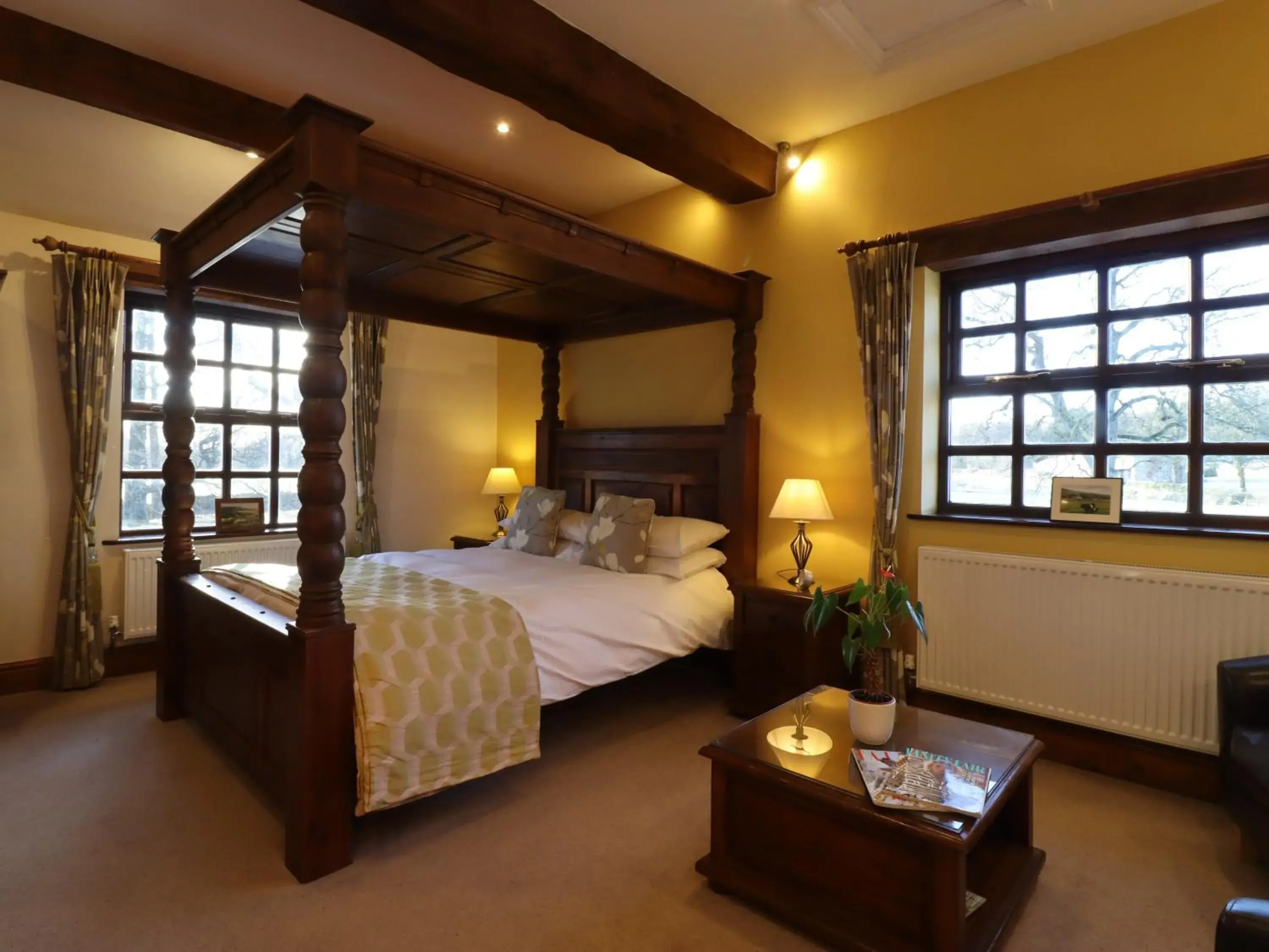 Luxury Double Room in Green Grove Country House Luxury Double Room in Green Grove Country House