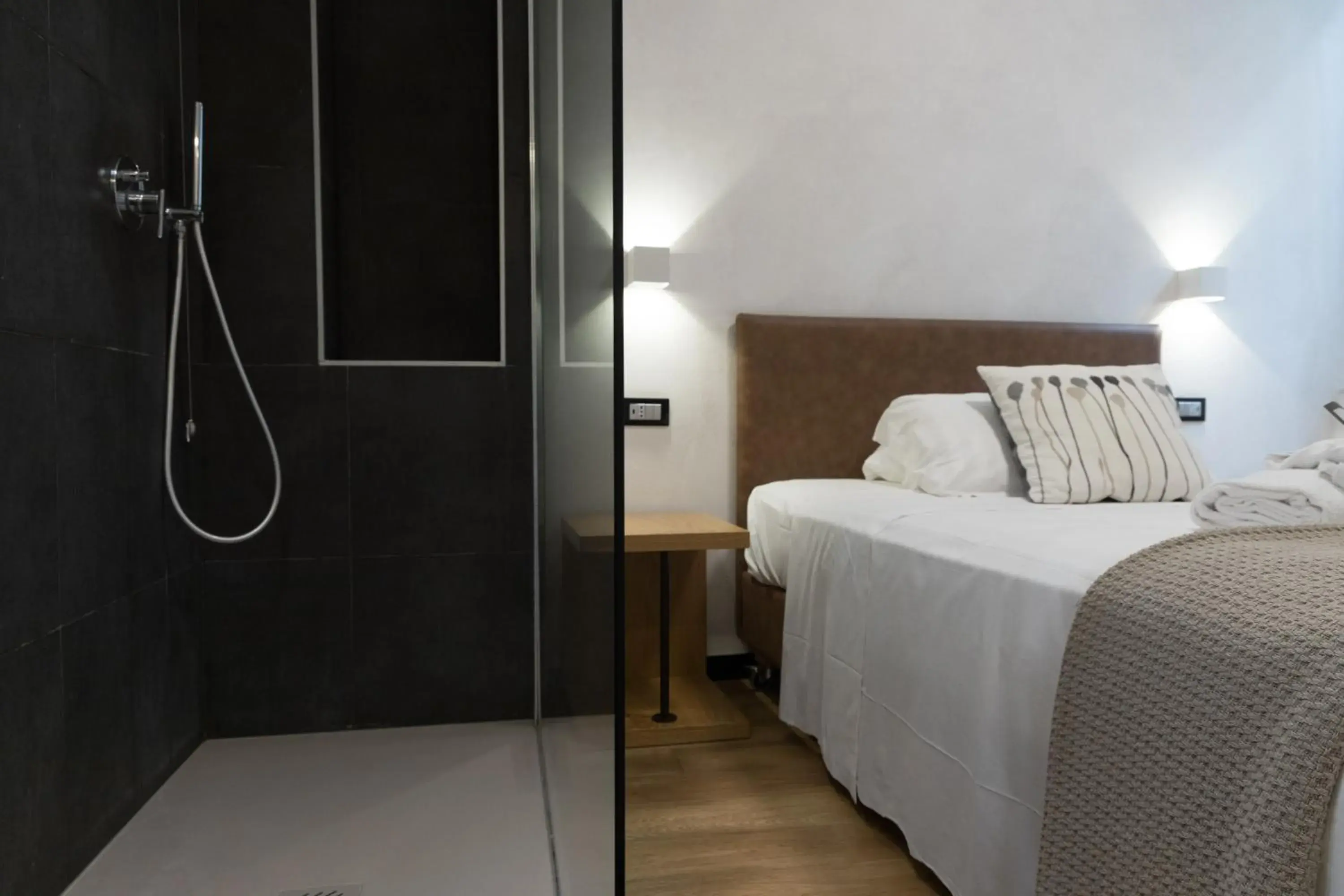 Photo of the whole room, Bed in Hotel Doria Photo of the whole room, Bed in Hotel Doria