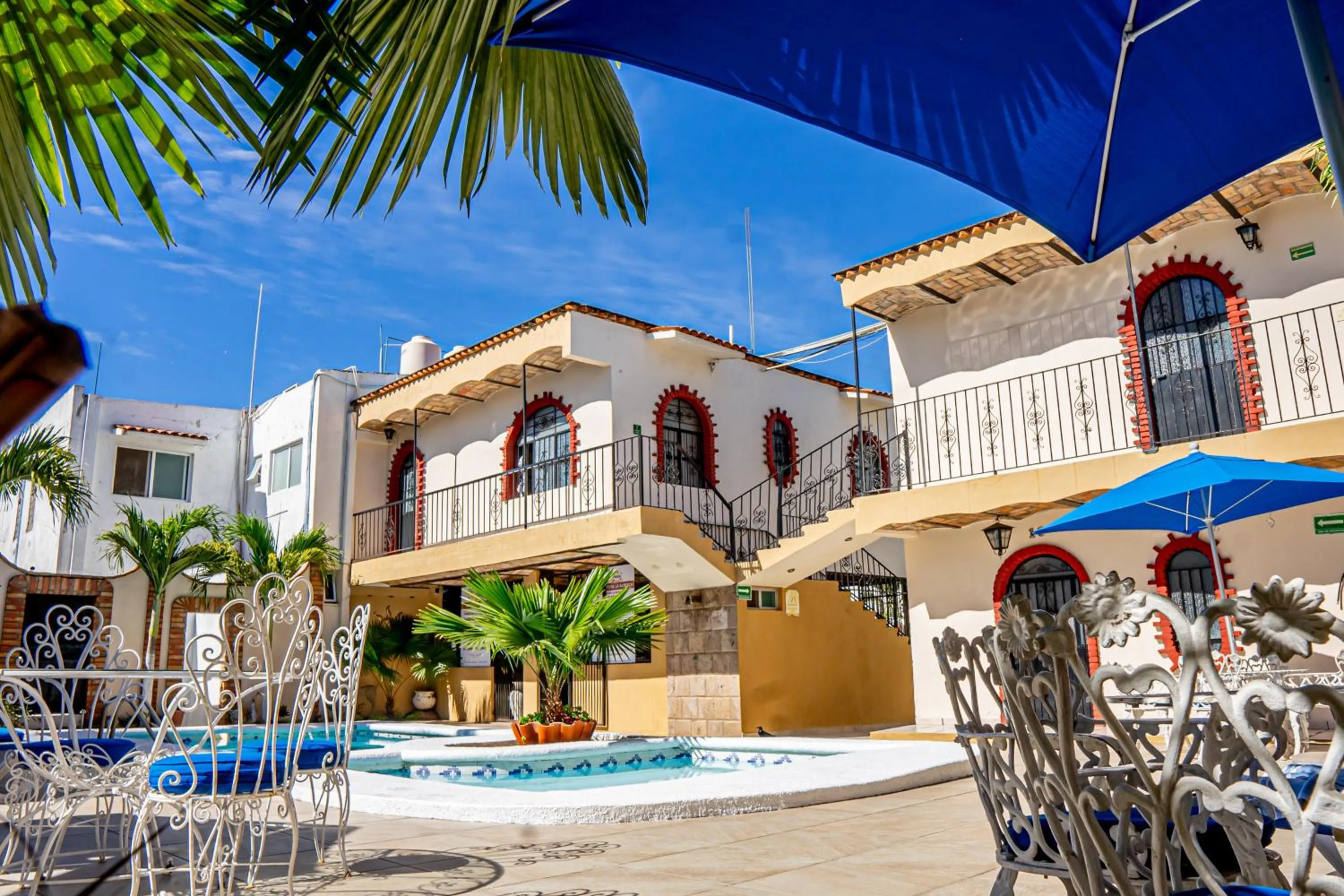 Swimming pool in Bungalows Maria Teresa