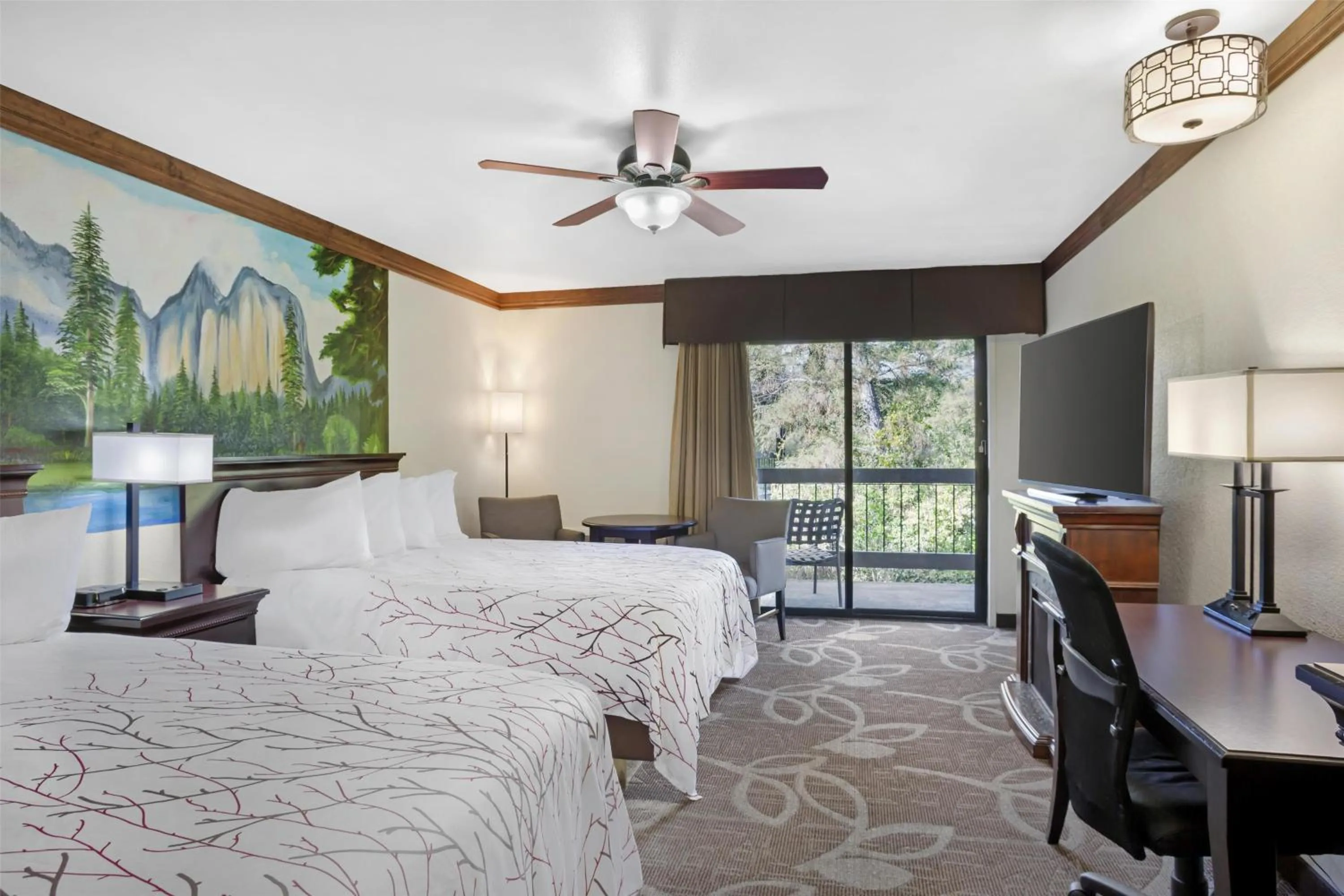 Bedroom, Bed in Best Western Plus Yosemite Gateway Inn