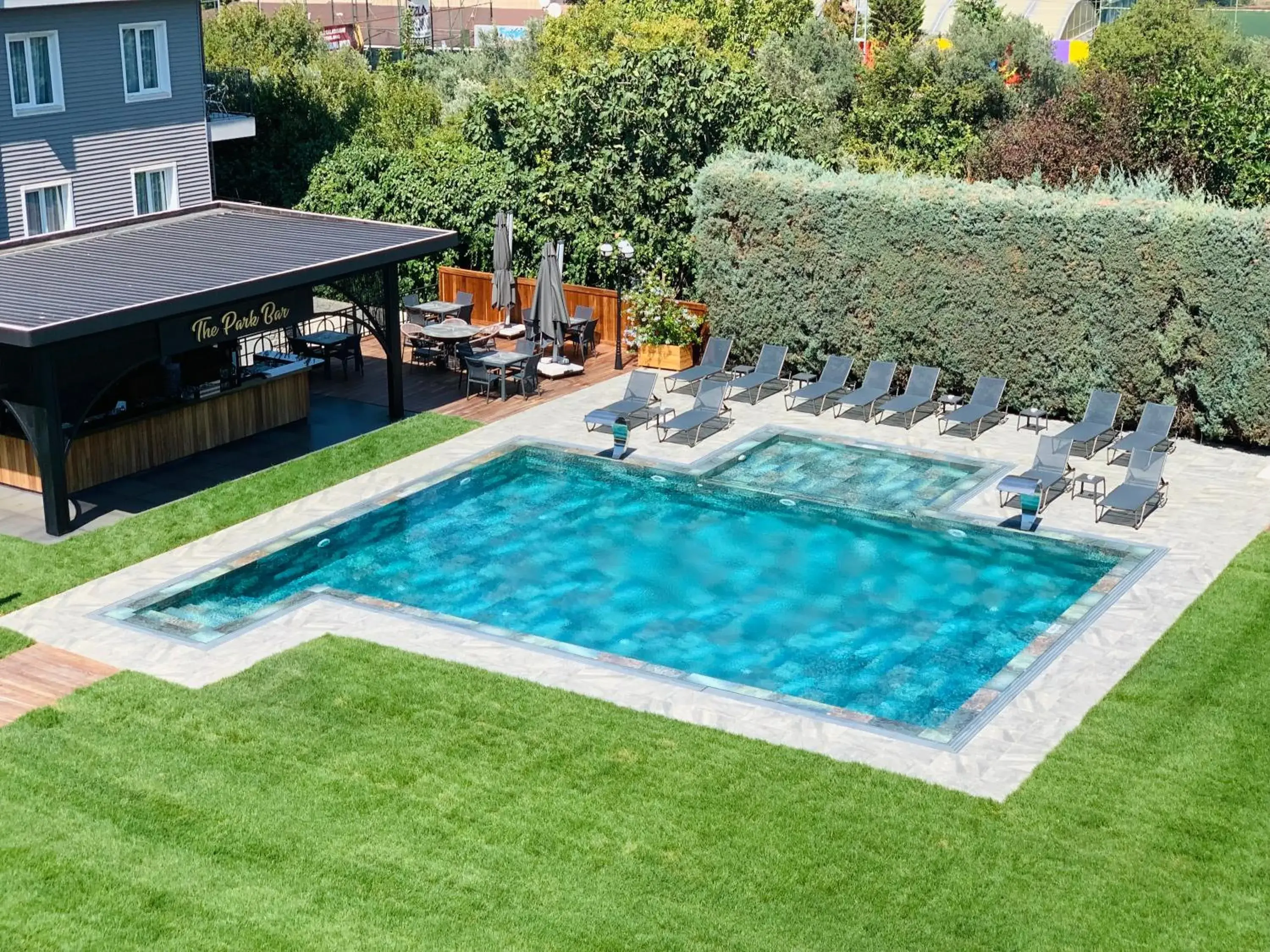 Garden view in Istanbul Park Hotel Garden view in Istanbul Park Hotel