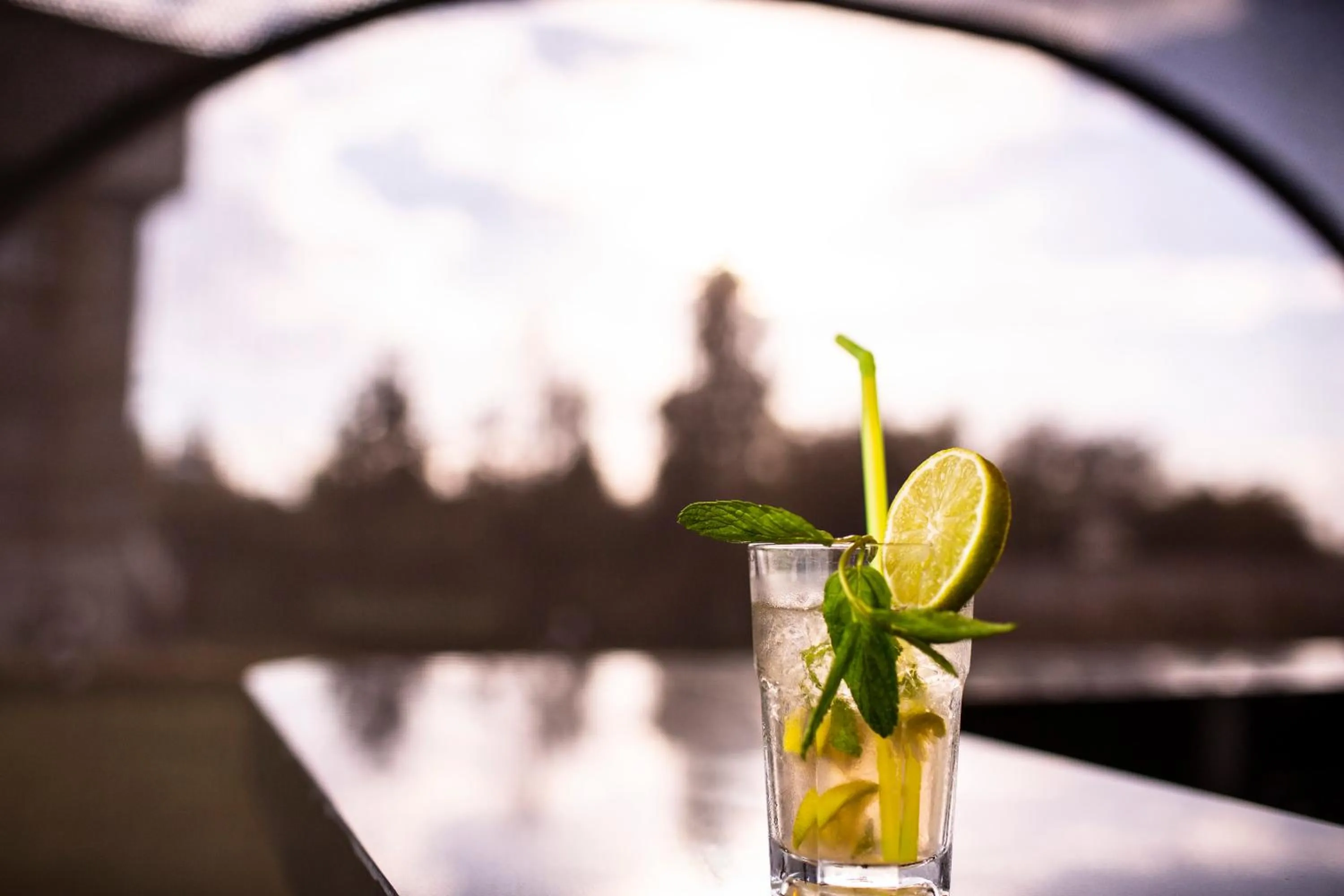 Lounge or bar in Istanbul Park Hotel