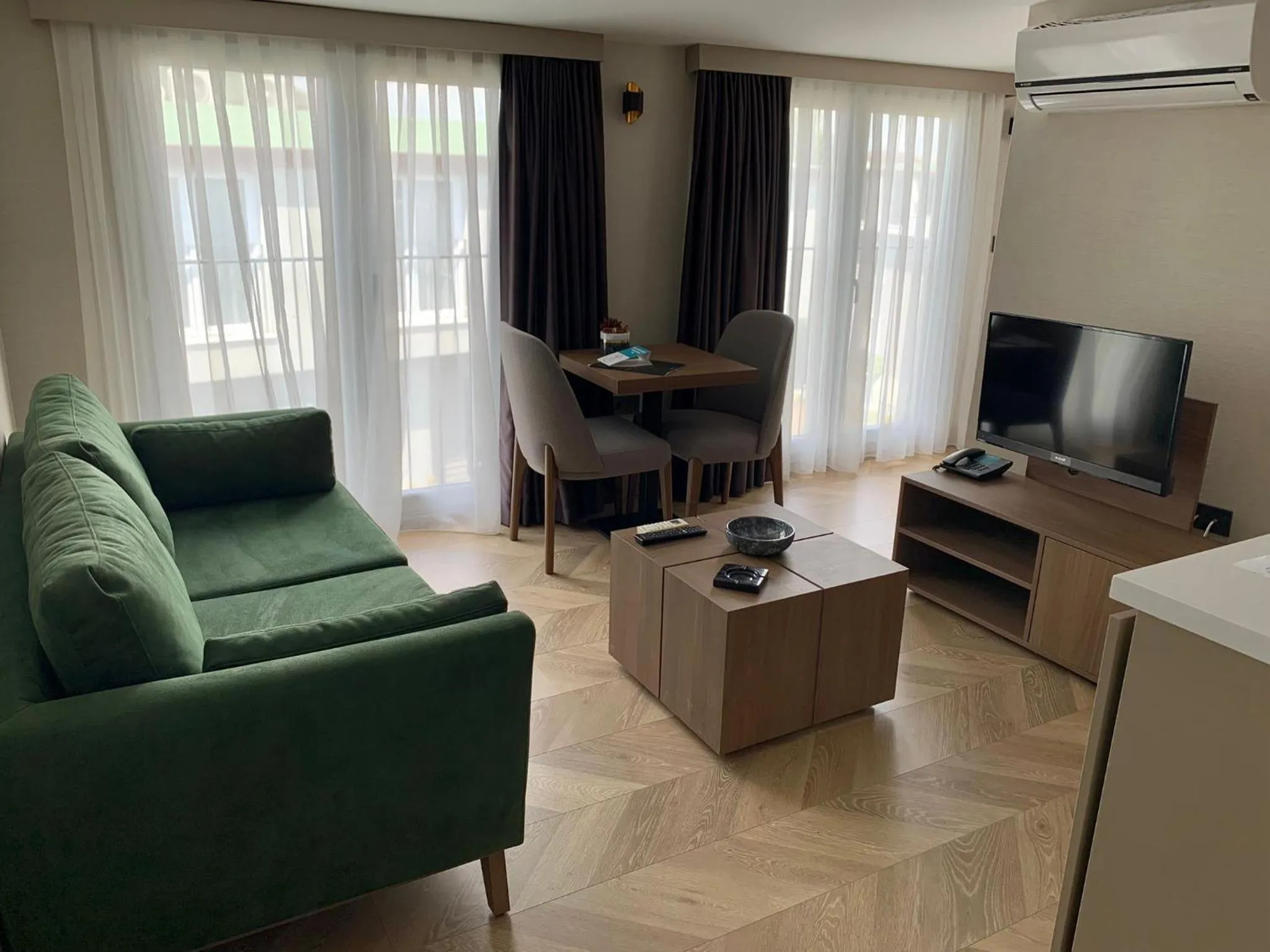 TV and multimedia in Istanbul Park Hotel