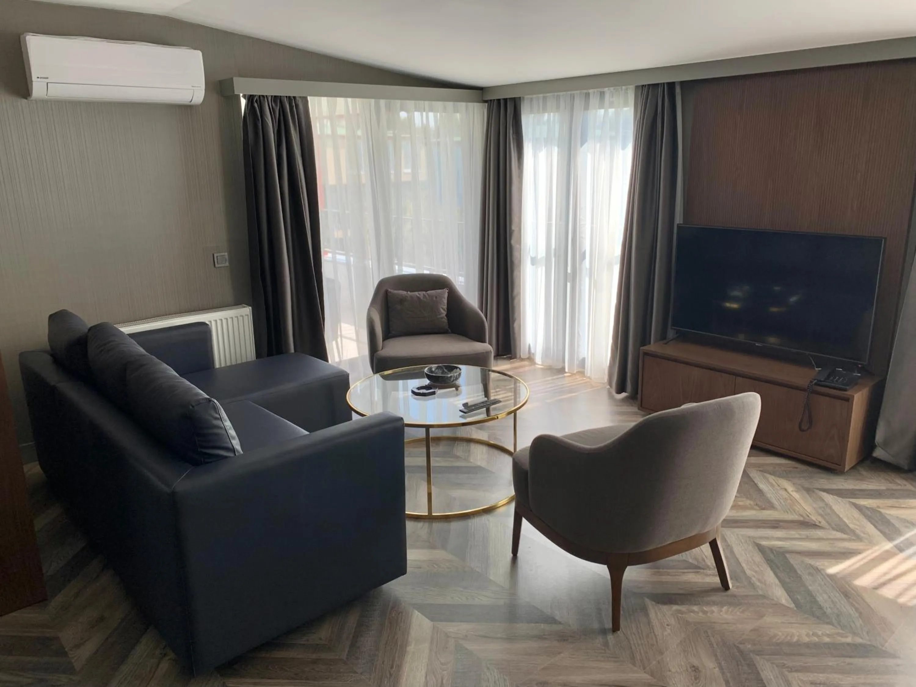 TV and multimedia in Istanbul Park Hotel