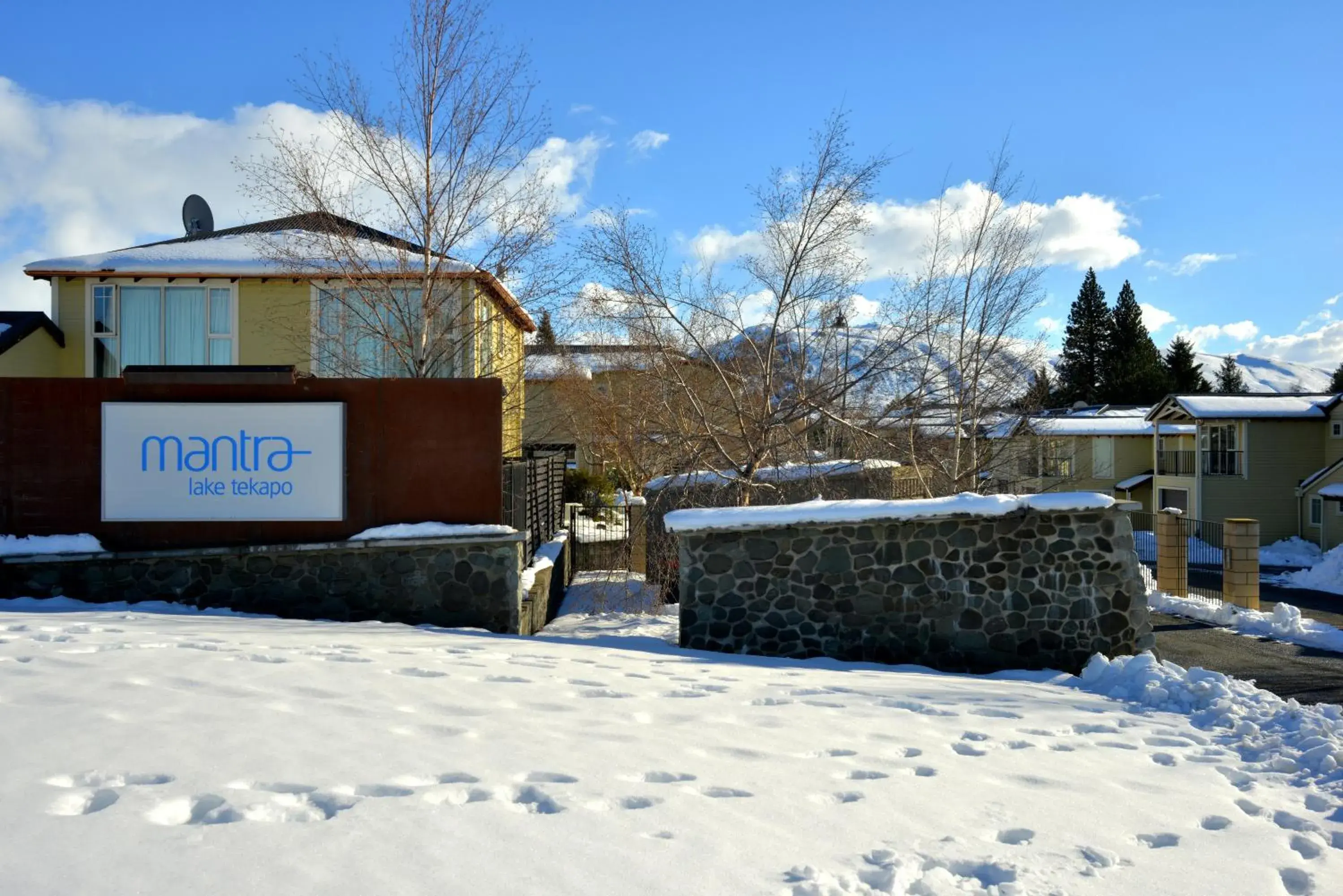 Property building in Mantra Lake Tekapo Property building in Mantra Lake Tekapo