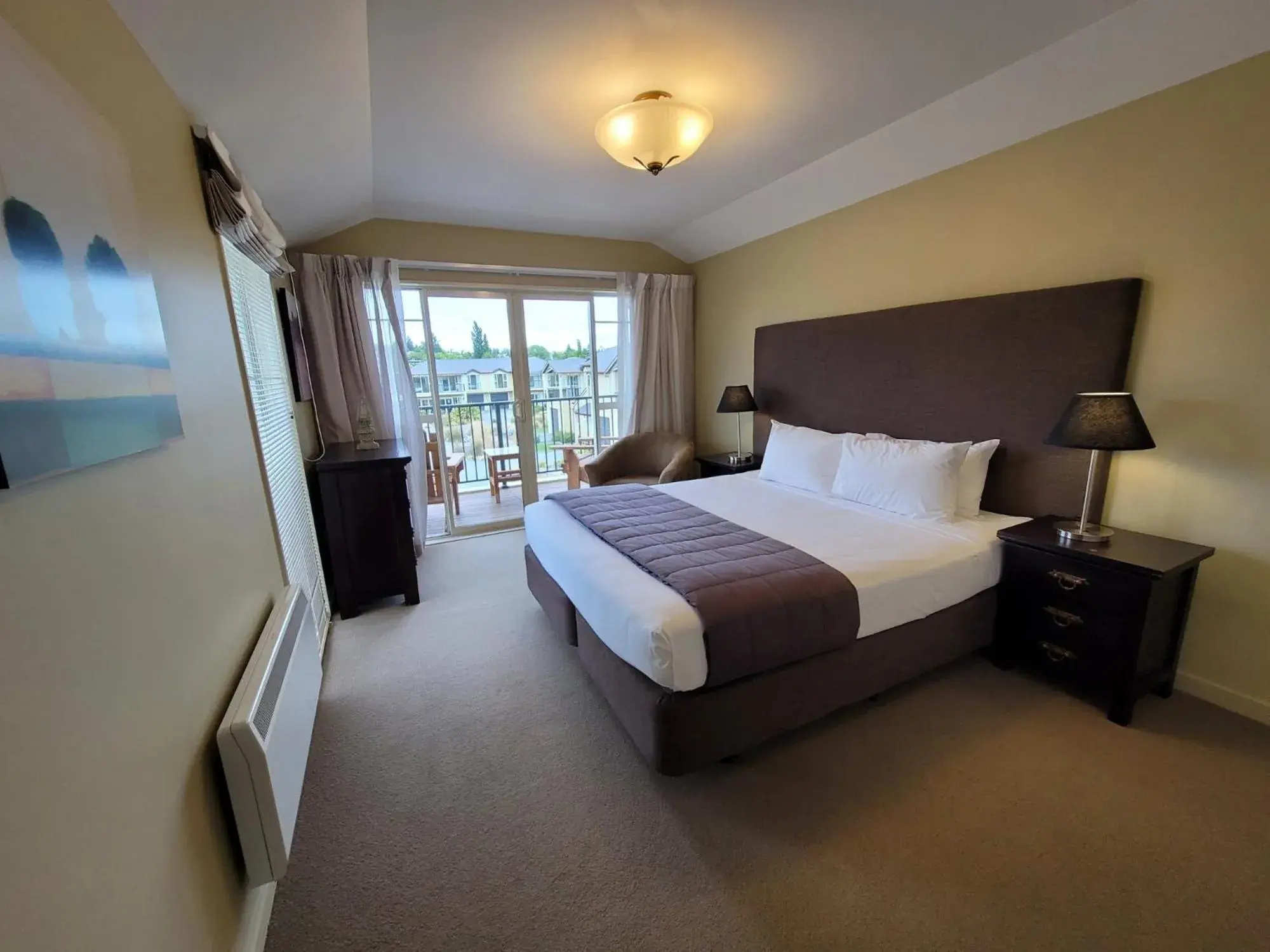 Bed in Mantra Lake Tekapo Bed in Mantra Lake Tekapo