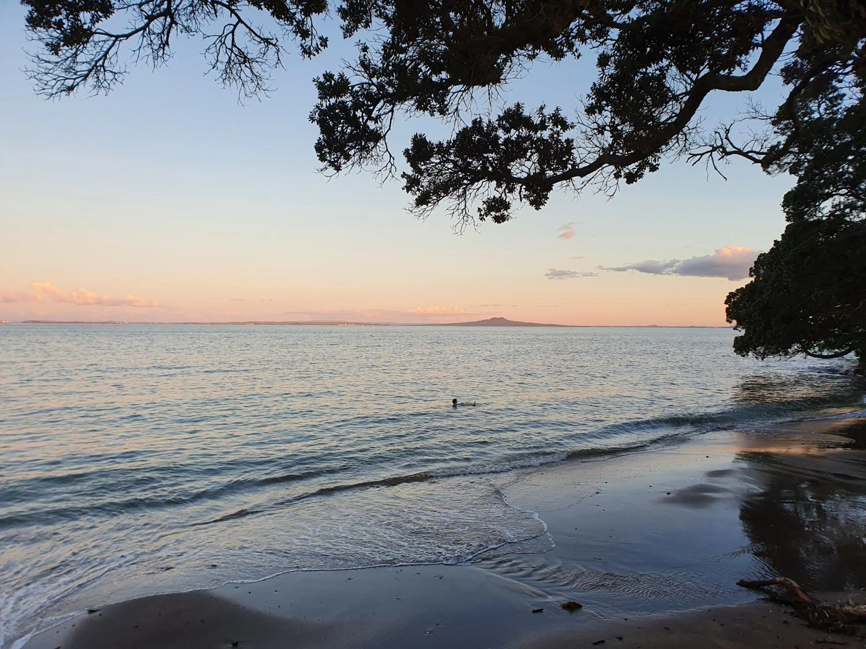 Nearby landmark in Whangaparaoa Lodge