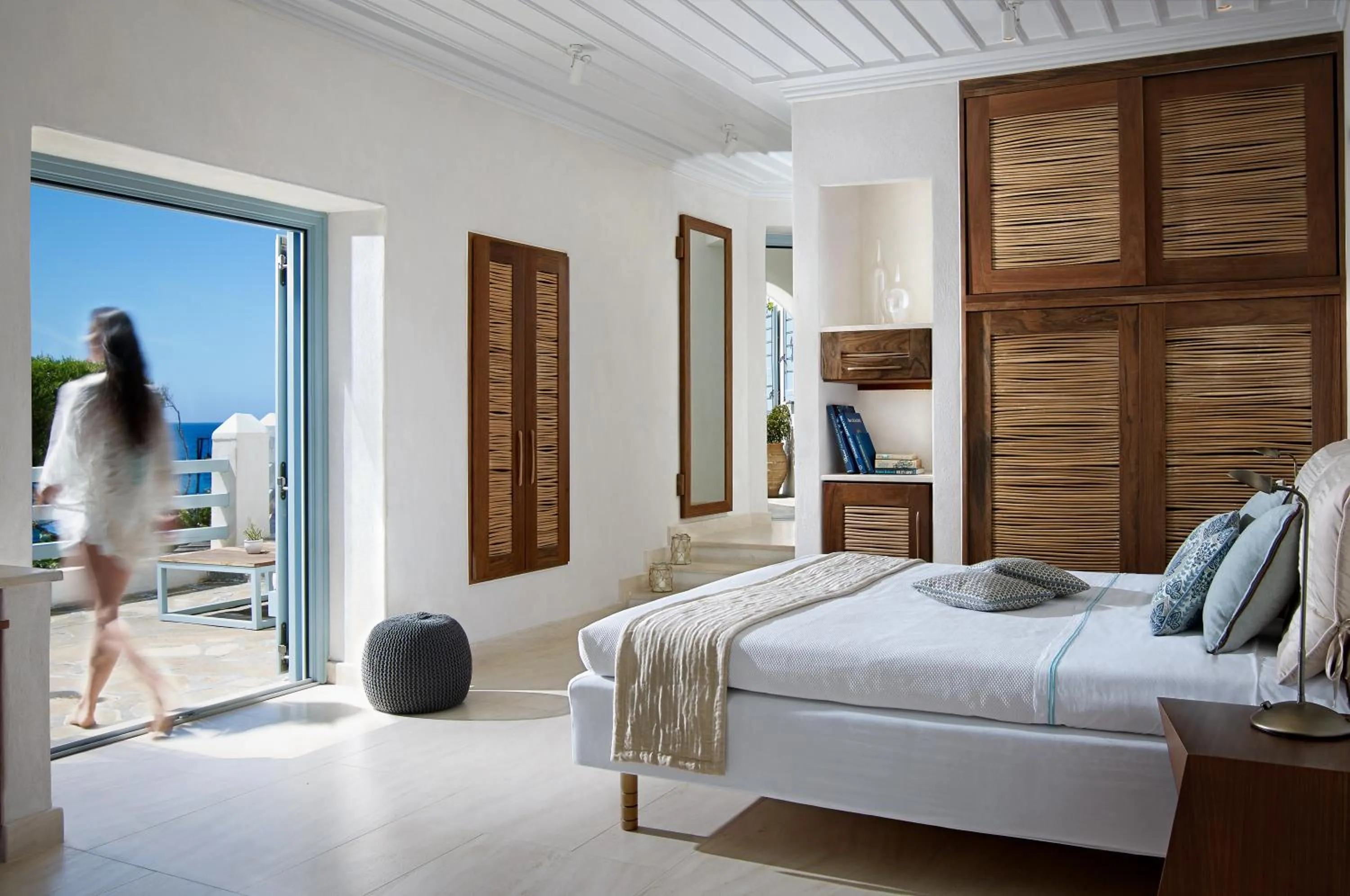 Bed in Belvedere Mykonos - Waterfront Villa & Suites - The Leading Hotels of the World