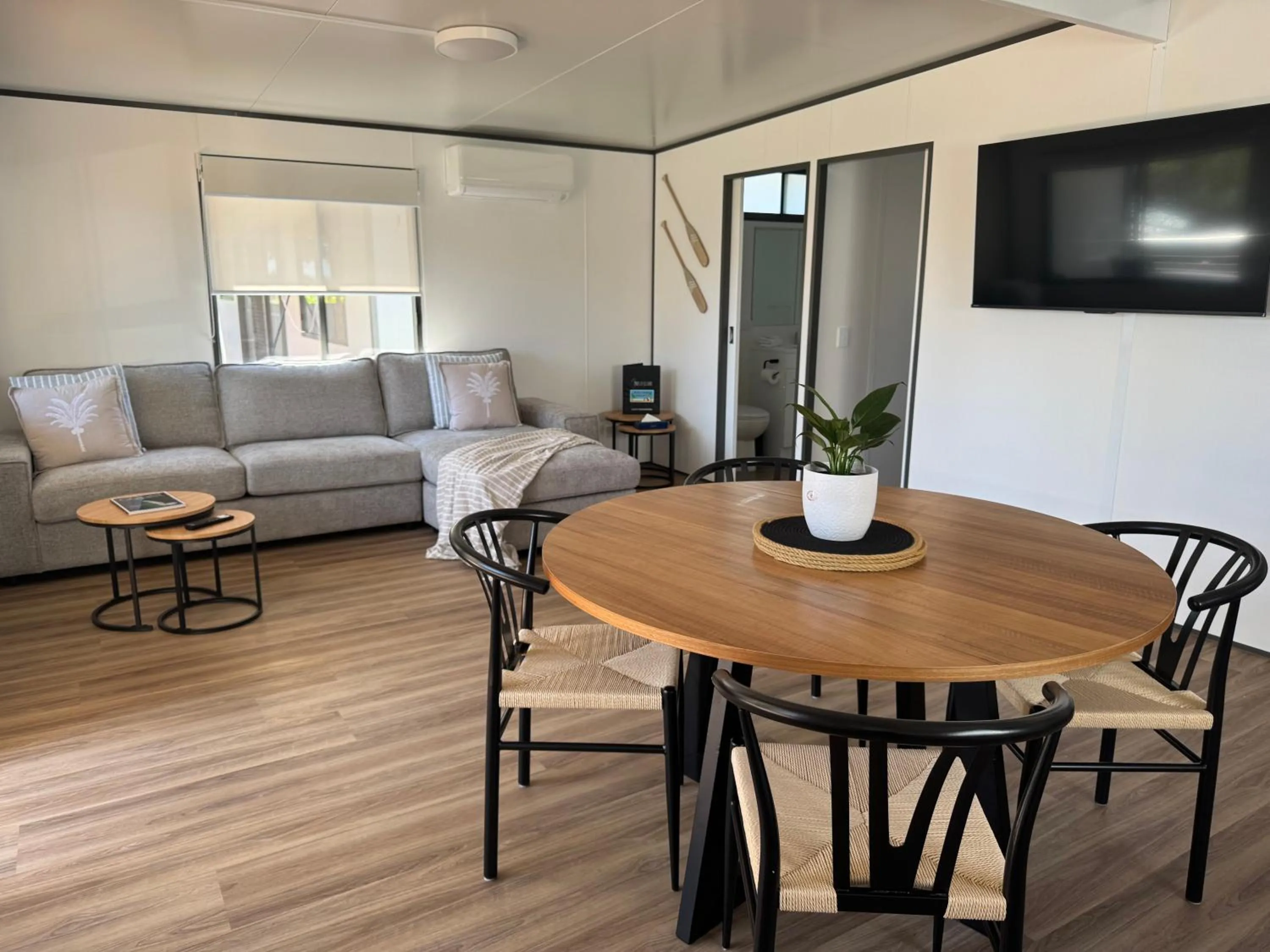 Dining area in Kaloha Holiday Resort Phillip Island