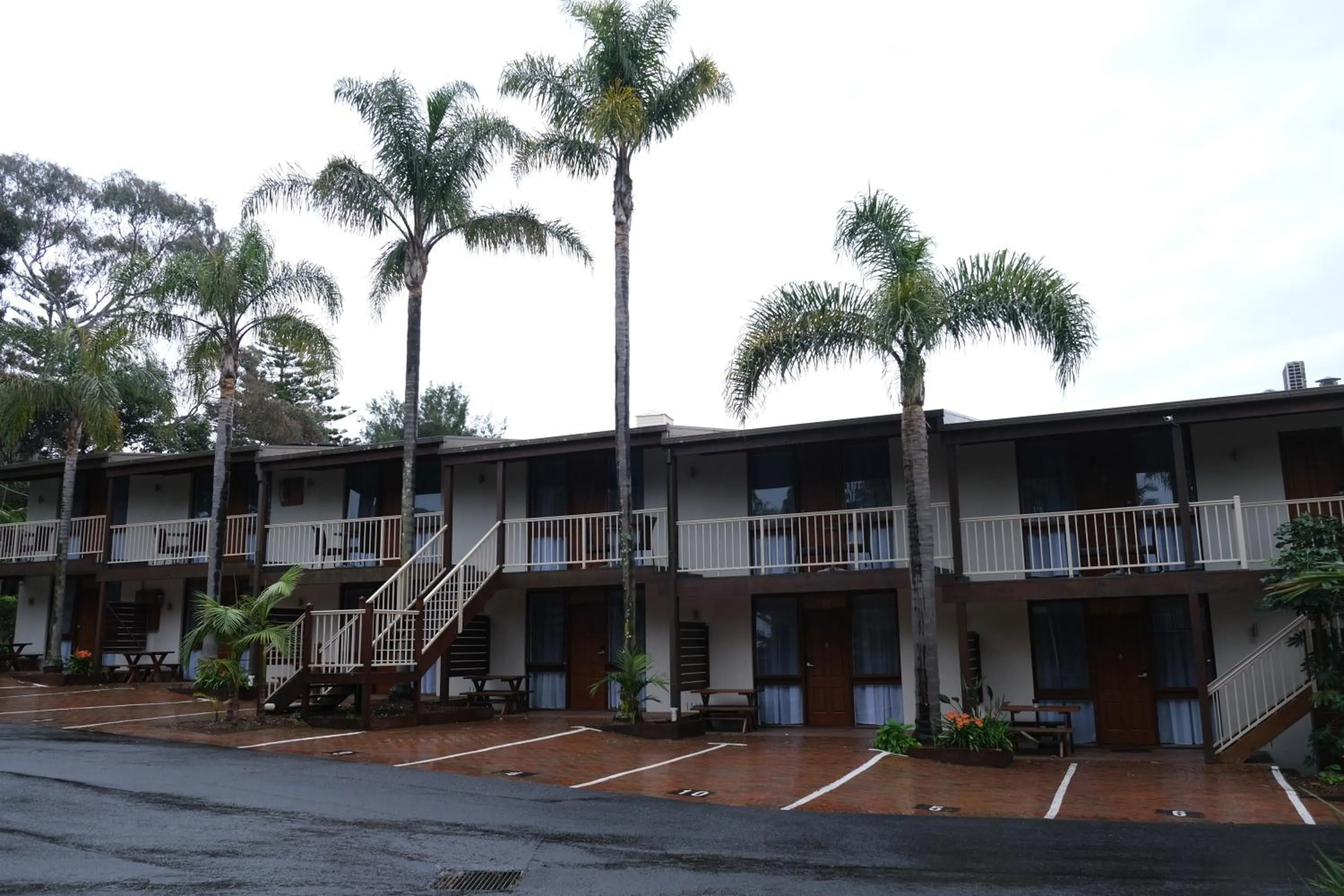 Property building in Kaloha Holiday Resort Phillip Island