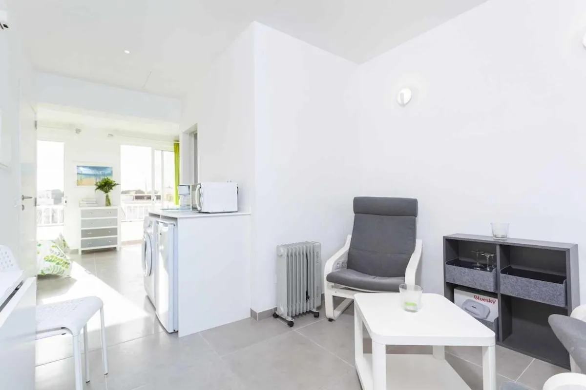 Other in YourHouse Monges sea view Studio