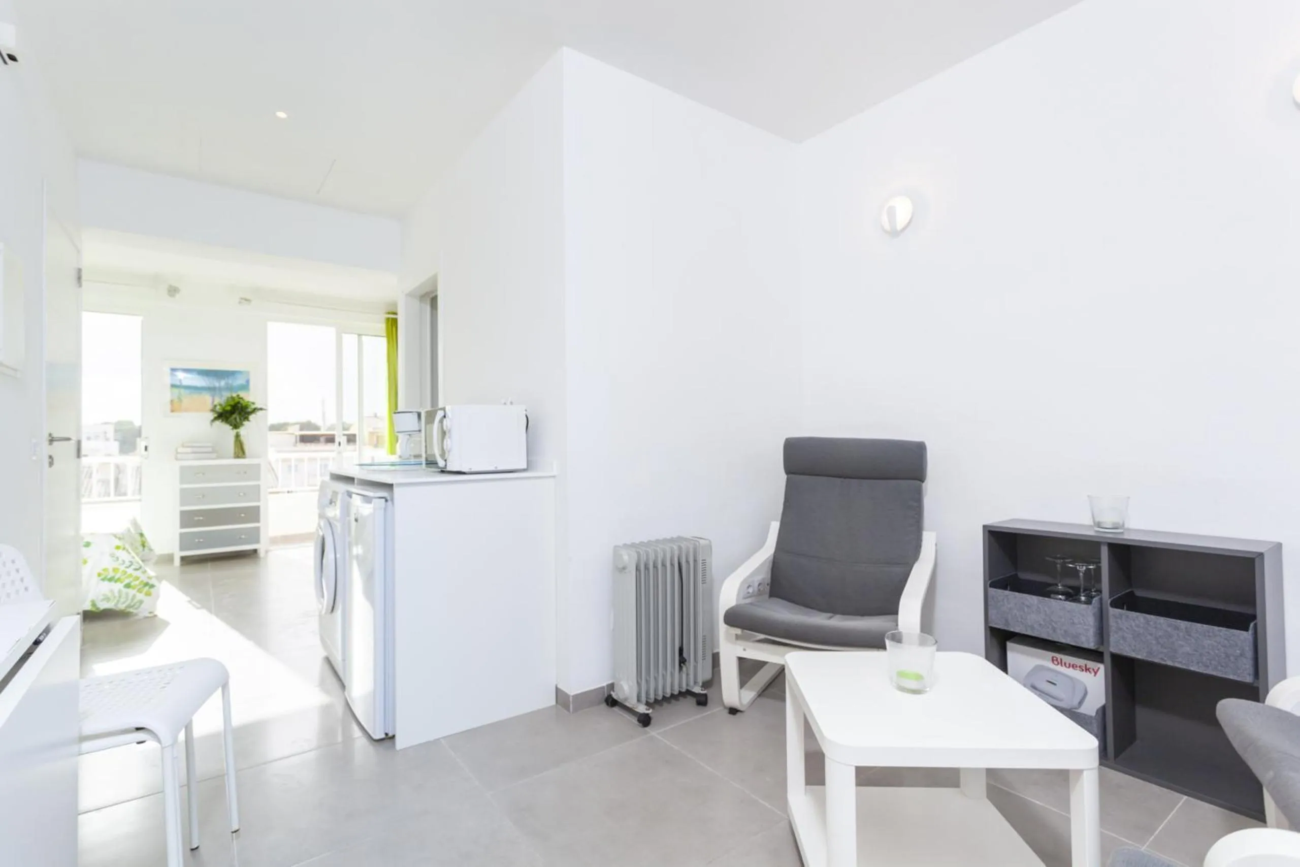 Dining area in YourHouse Monges sea view Studio