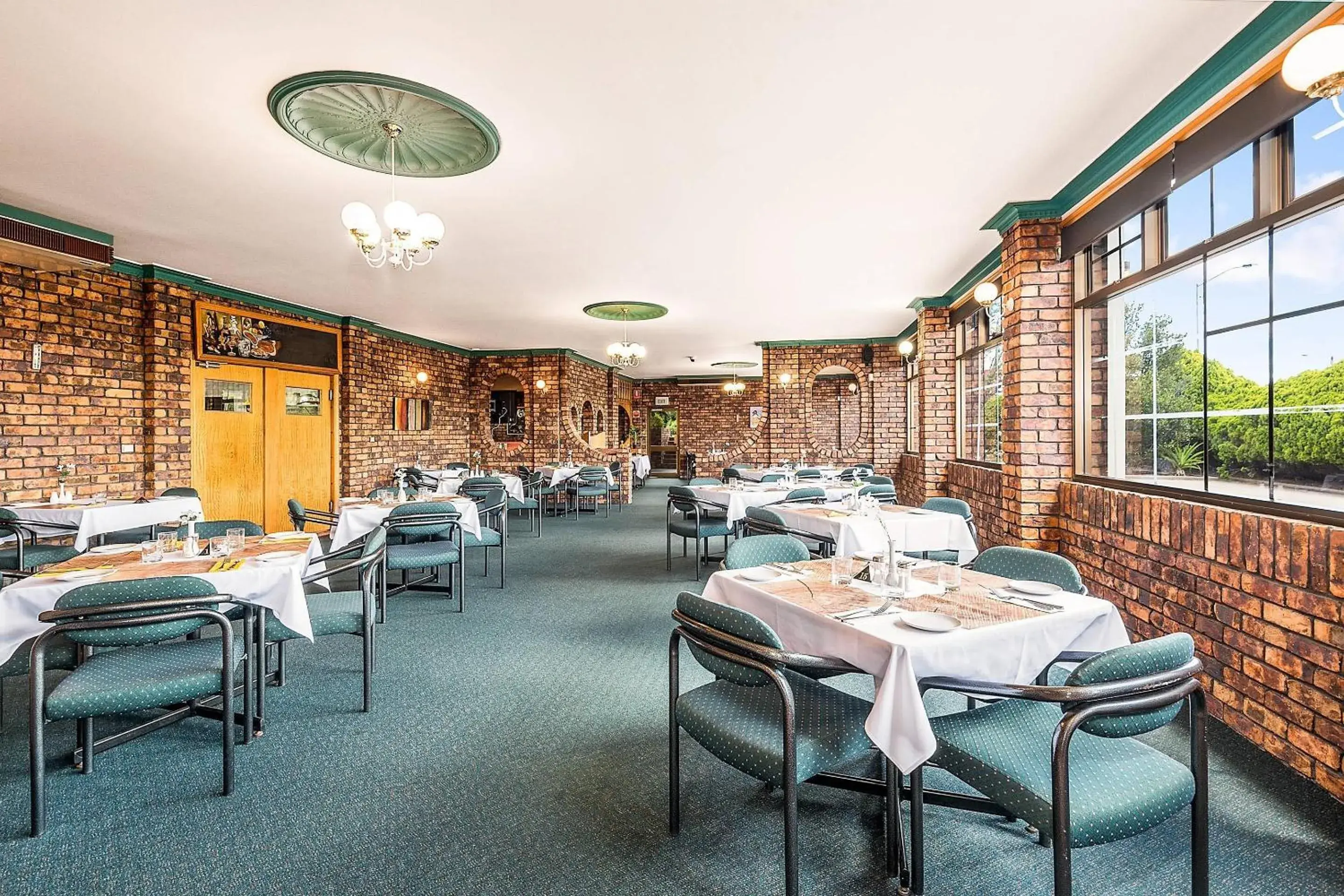 Restaurant/places to eat in Comfort Inn Glenfield Restaurant/places to eat in Comfort Inn Glenfield