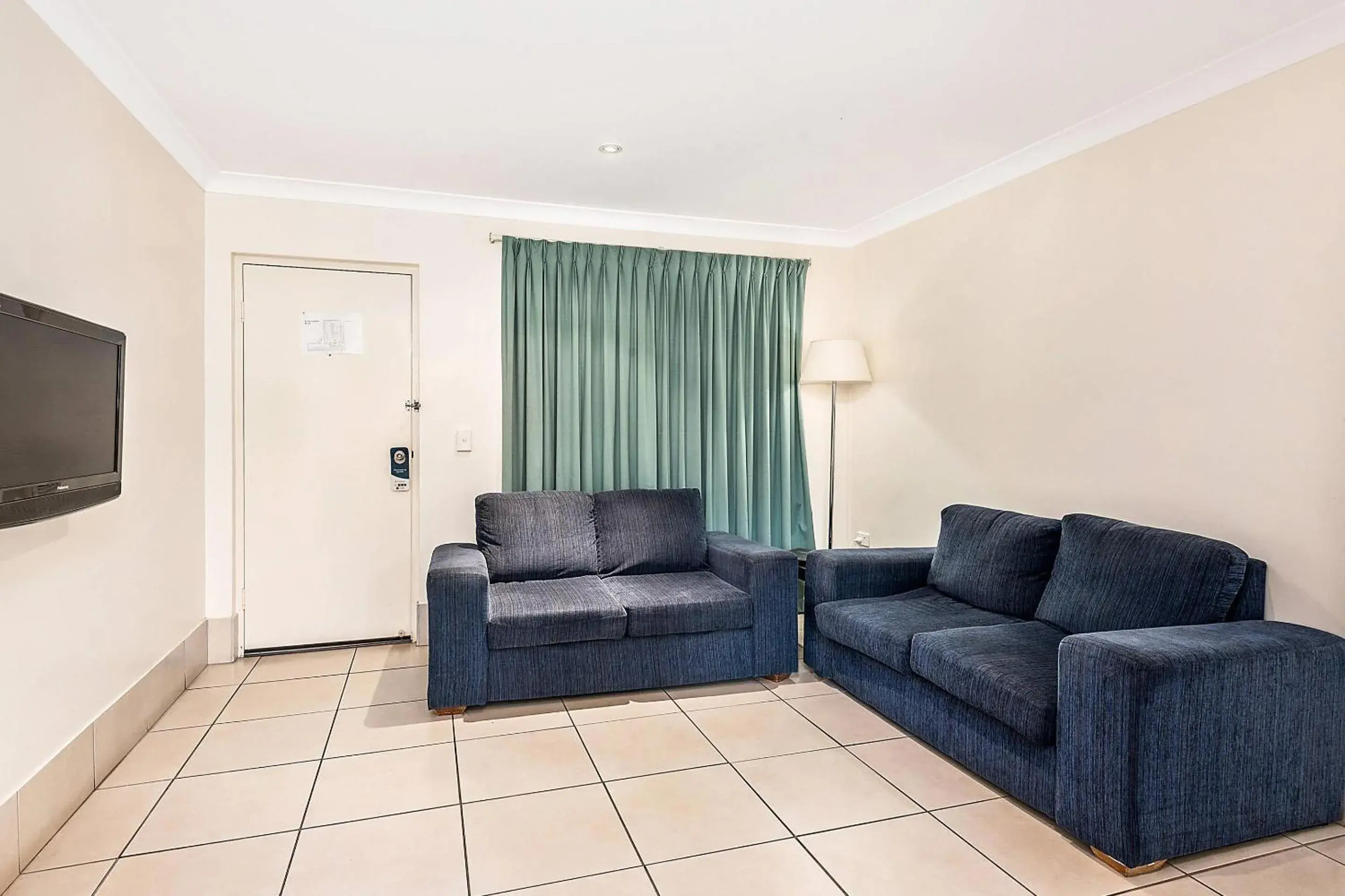 Two-Bedroom Family Room in Comfort Inn Glenfield Two-Bedroom Family Room in Comfort Inn Glenfield
