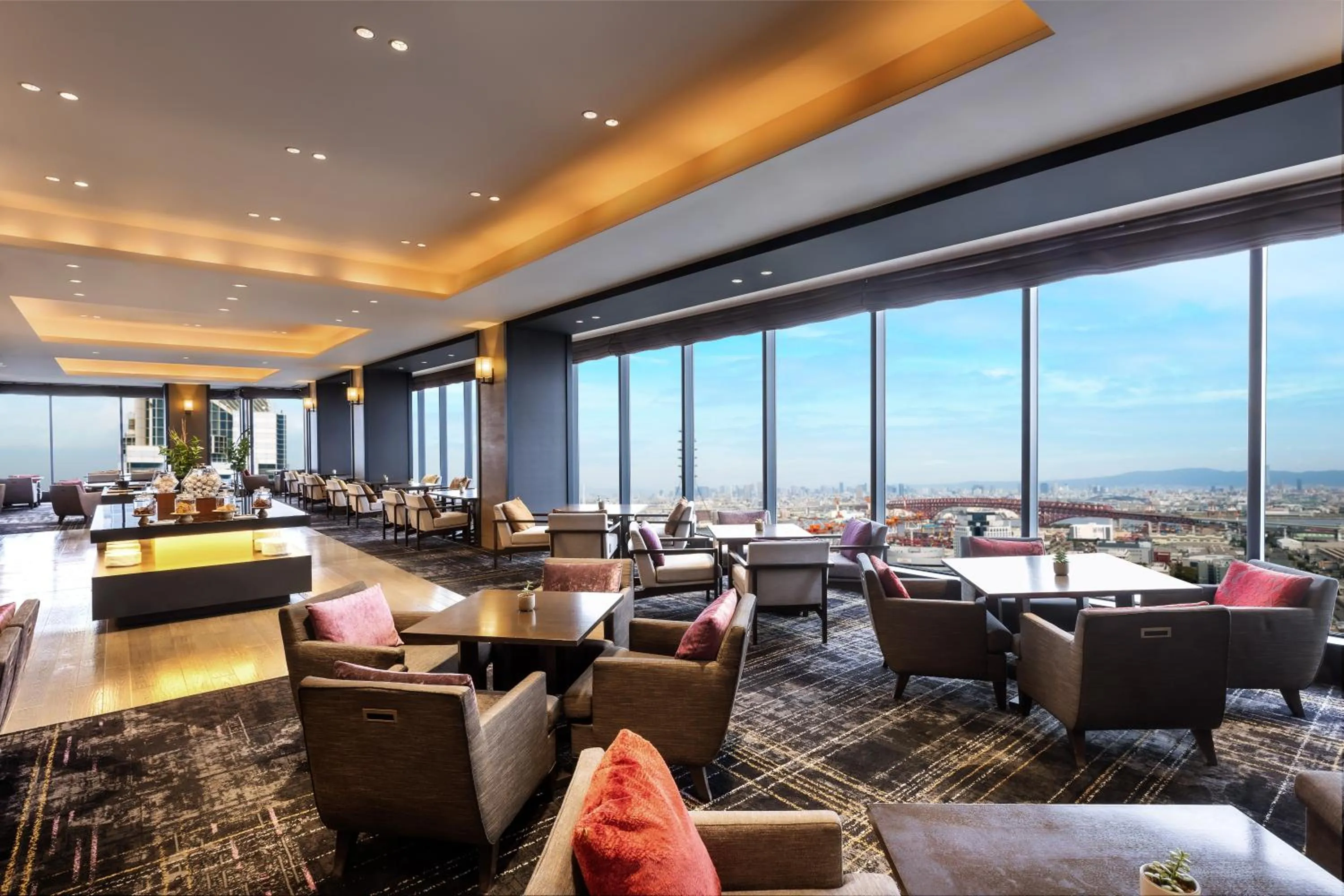 Lounge or bar in Grand Prince Hotel Osaka Bay