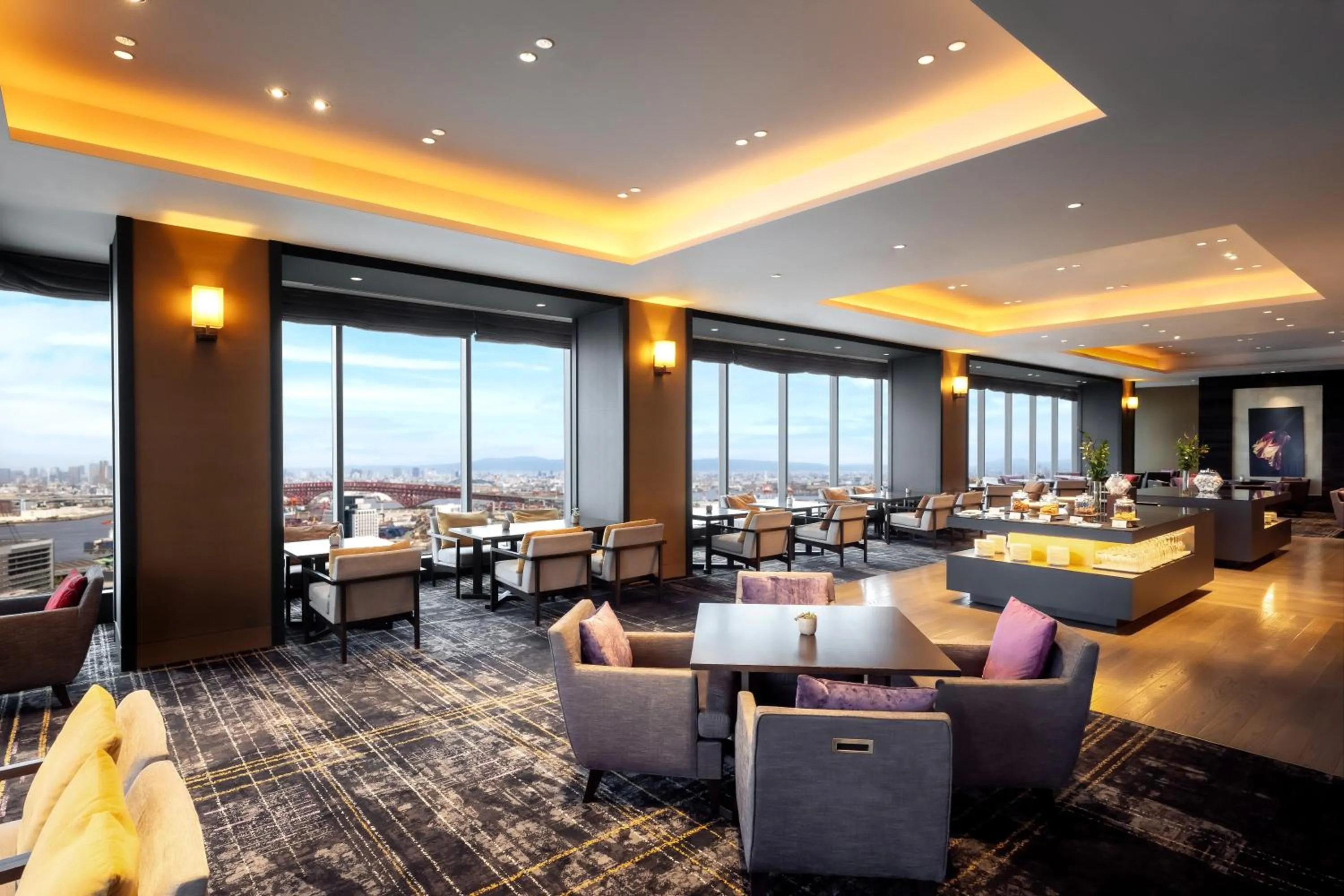 Lounge or bar in Grand Prince Hotel Osaka Bay