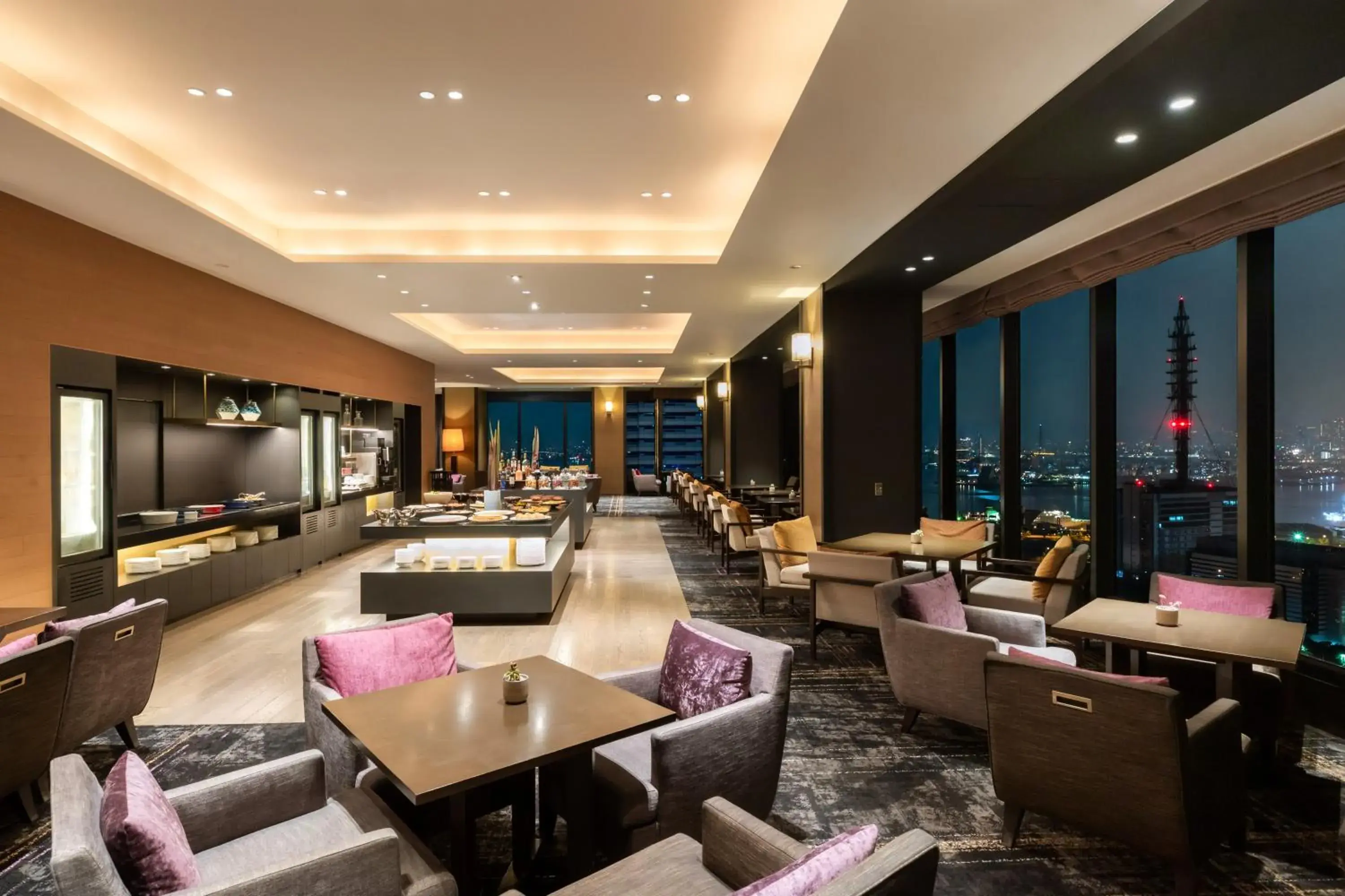 Deluxe King Room - single occupancy - Club Lounge Access - Non-Smoking in Grand Prince Hotel Osaka Bay Deluxe King Room - single occupancy - Club Lounge Access - Non-Smoking in Grand Prince Hotel Osaka Bay