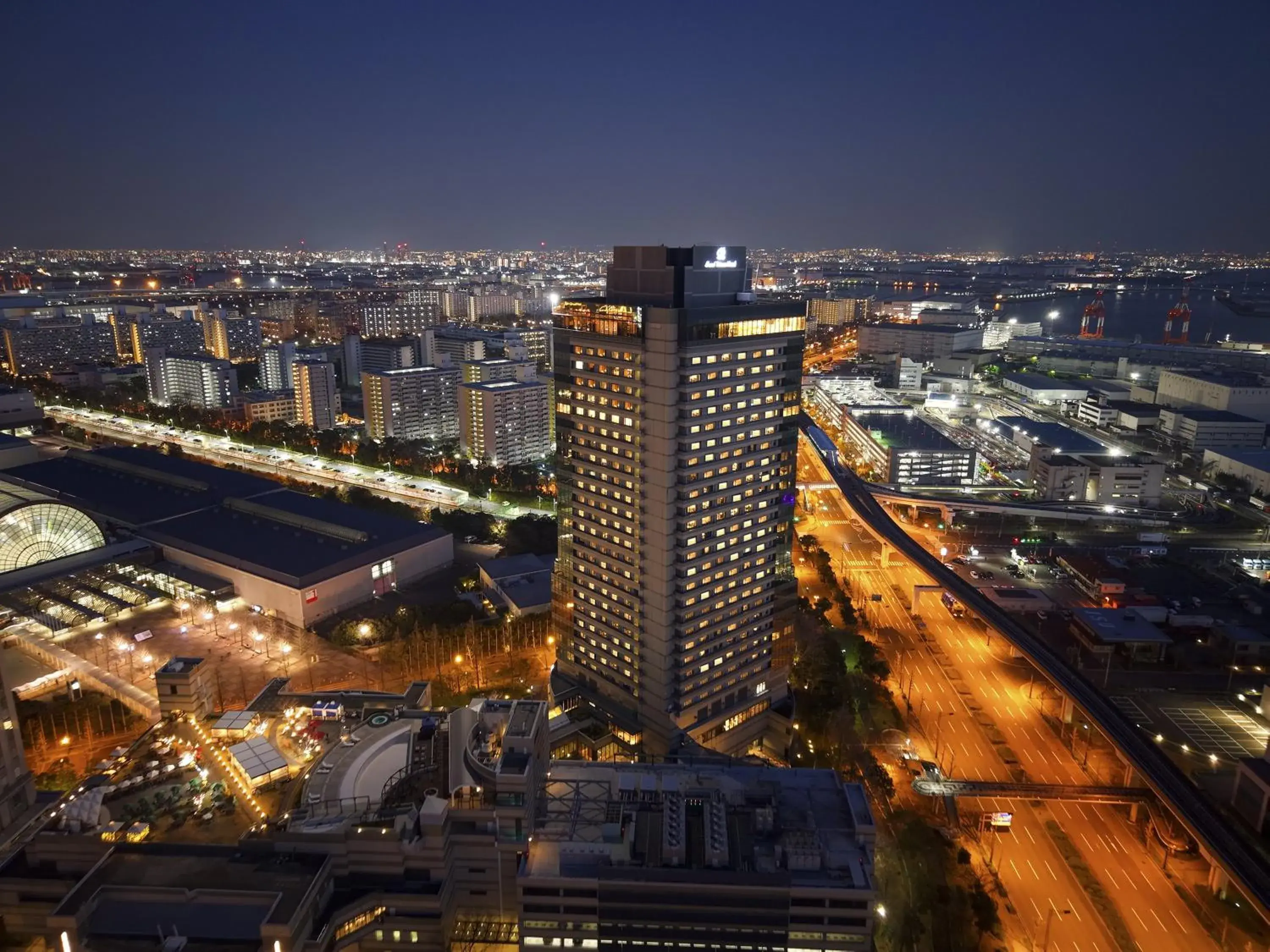 Property building in Grand Prince Hotel Osaka Bay Property building in Grand Prince Hotel Osaka Bay