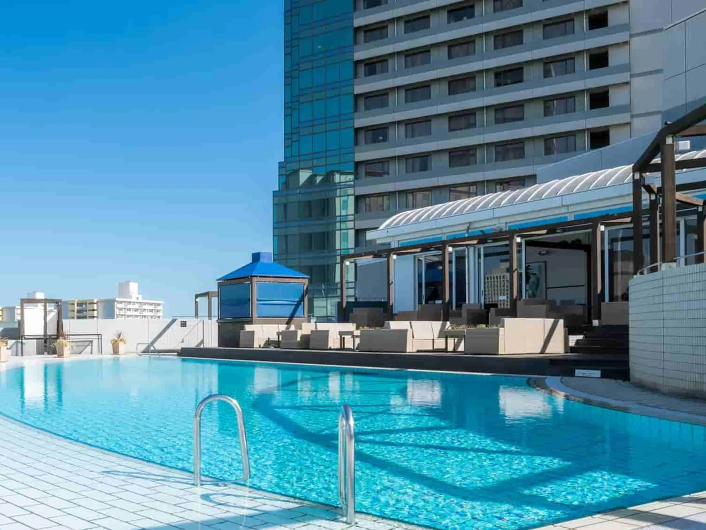 Swimming pool in Grand Prince Hotel Osaka Bay