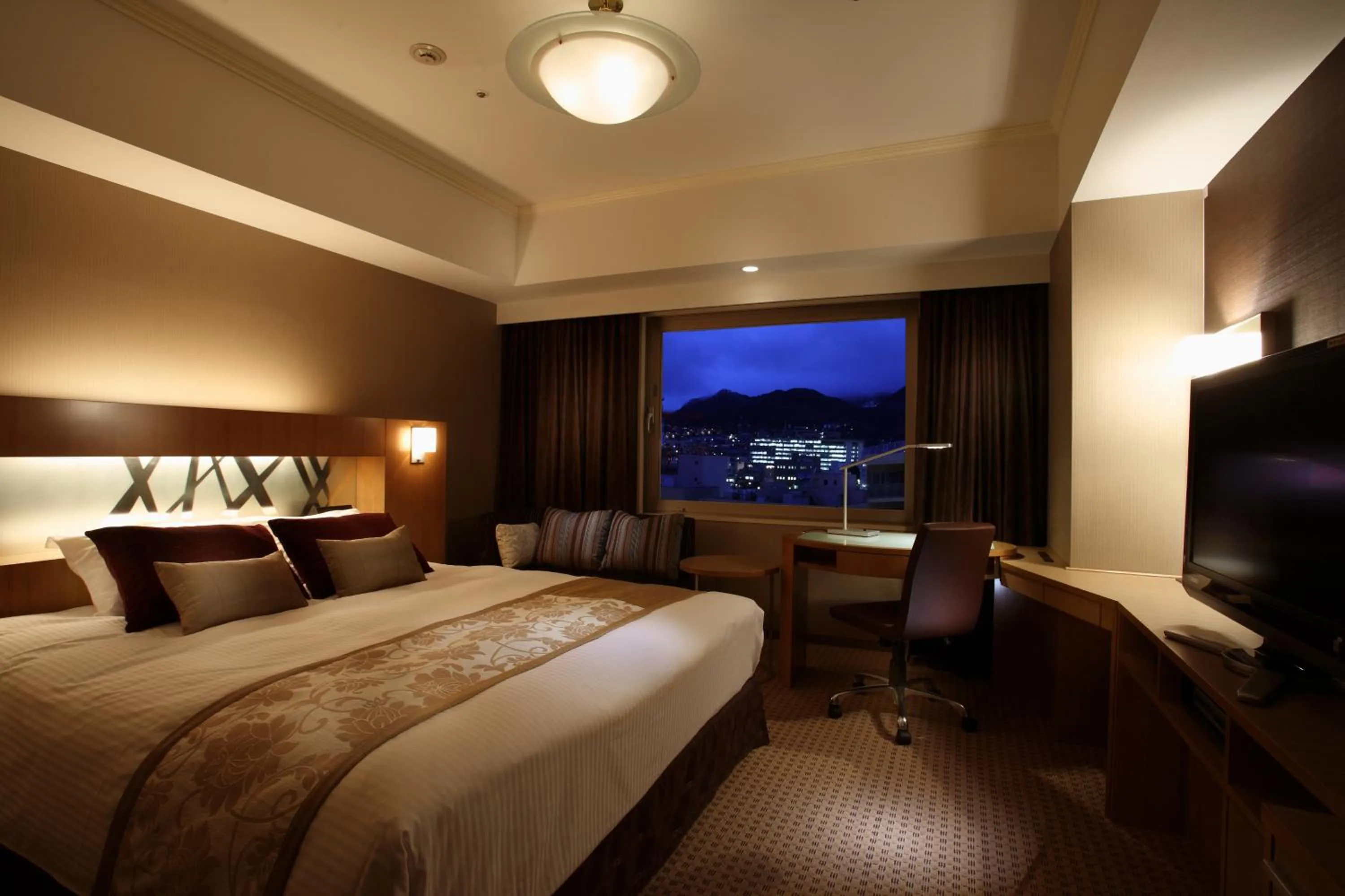 Bed in Hotel Metropolitan Nagano