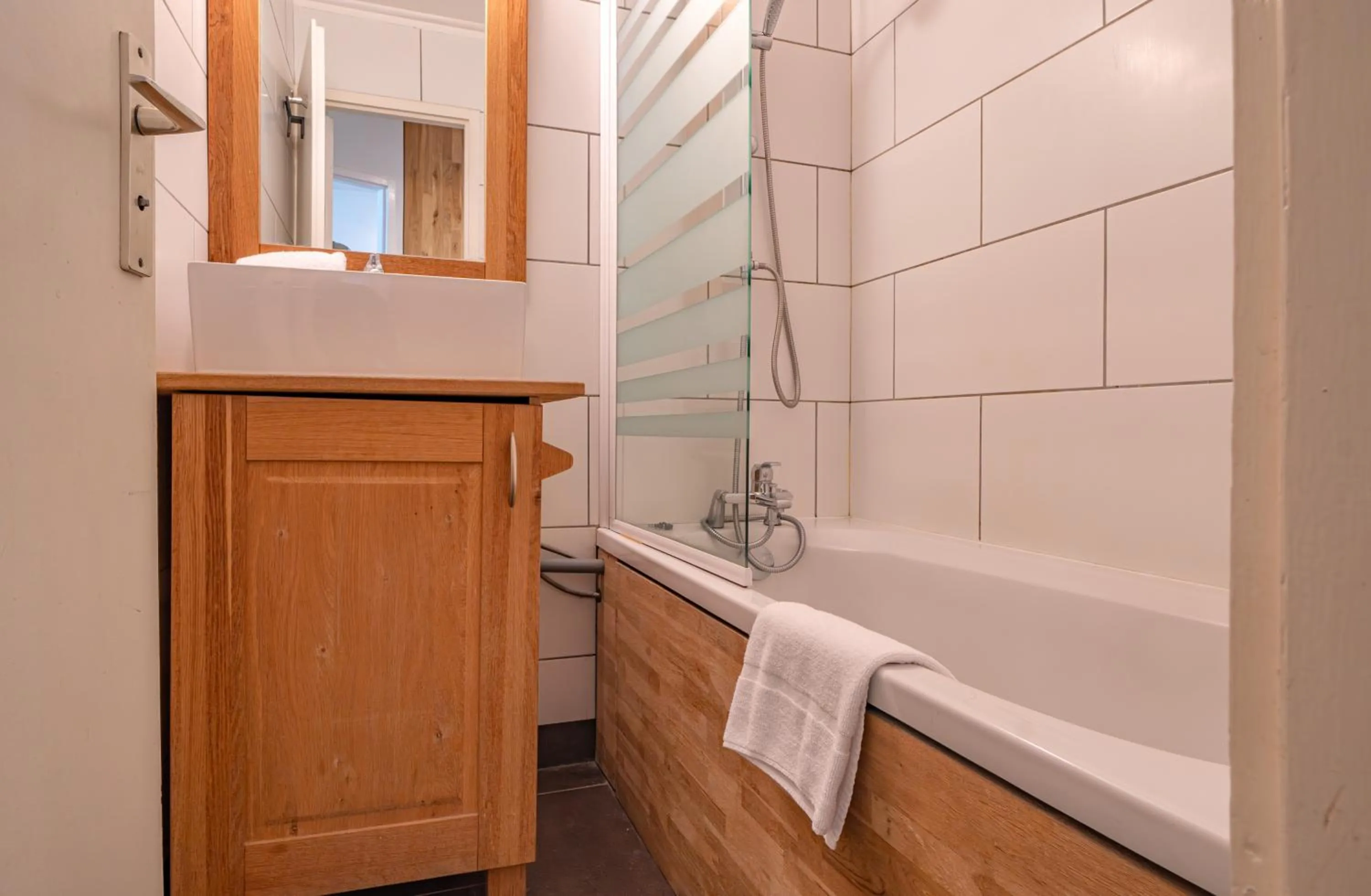 Bathroom in Apartment Grepon 3A - A Central Chamonix Haven