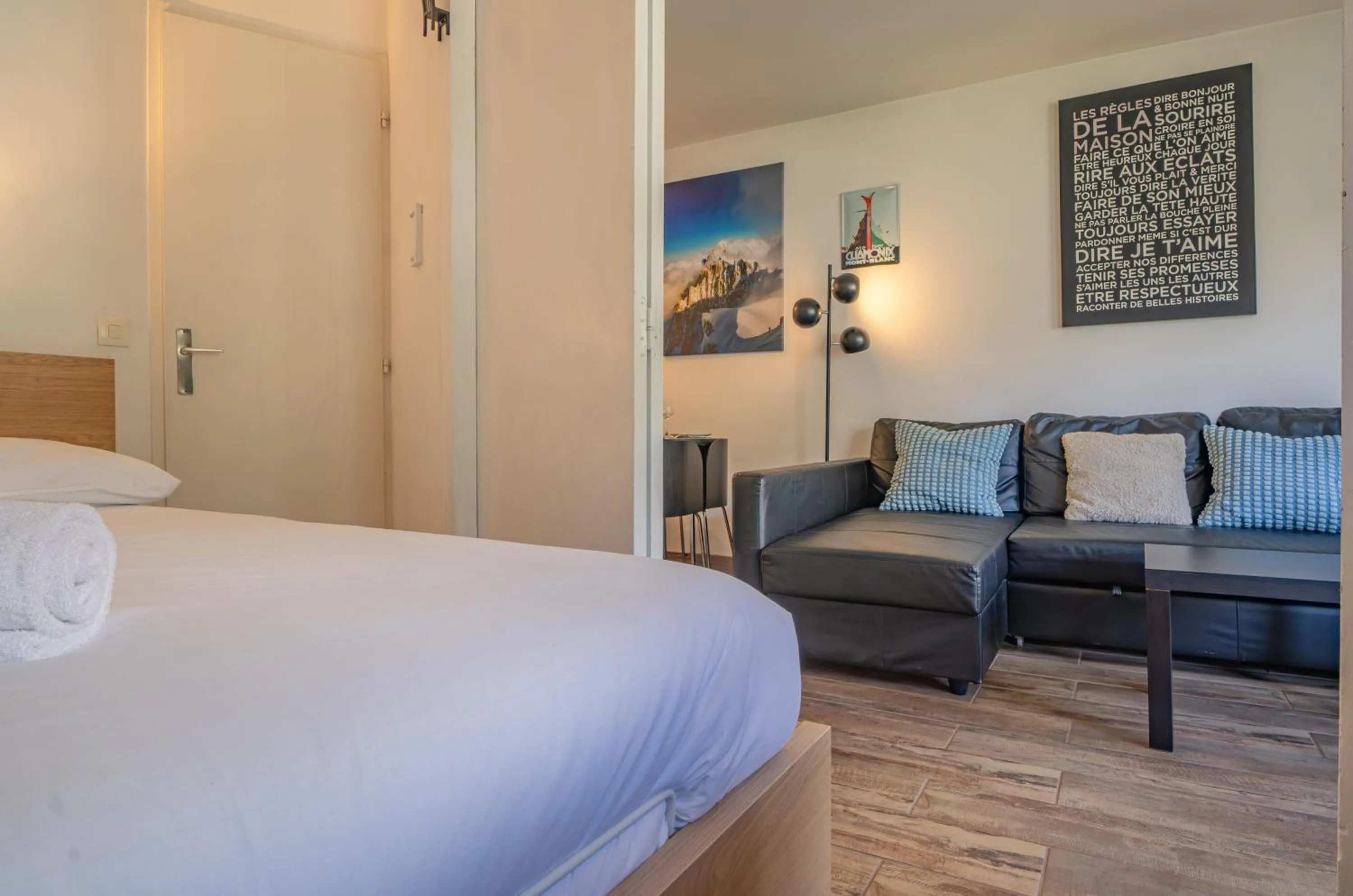 Living room, Bed in Apartment Grepon 3A - A Central Chamonix Haven