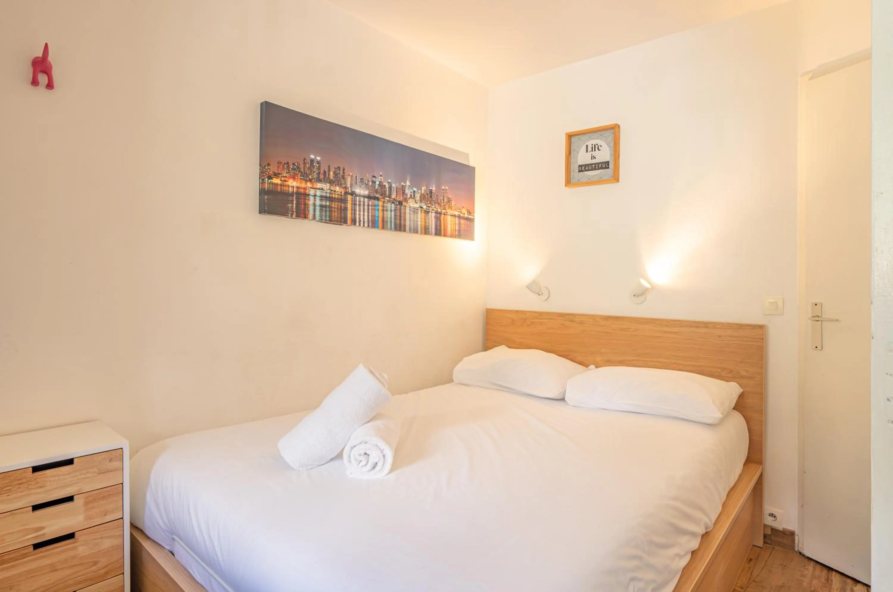 Bedroom, Bed in Apartment Grepon 3A - A Central Chamonix Haven