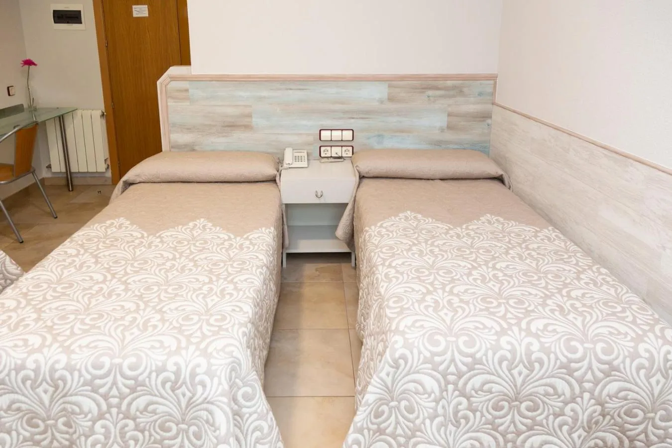 Bed in Hostal Viky
