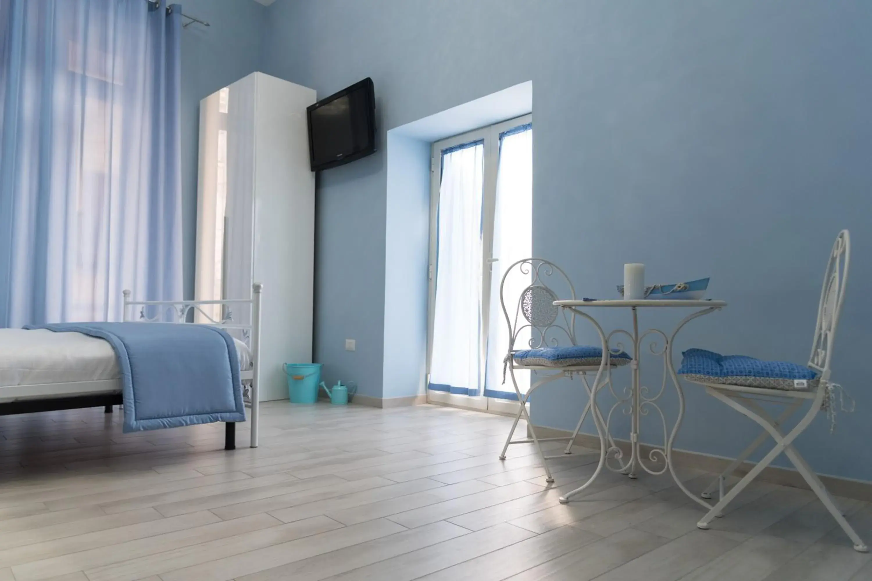 Bed in Essential Suite B&B Botanic Bed in Essential Suite B&B Botanic