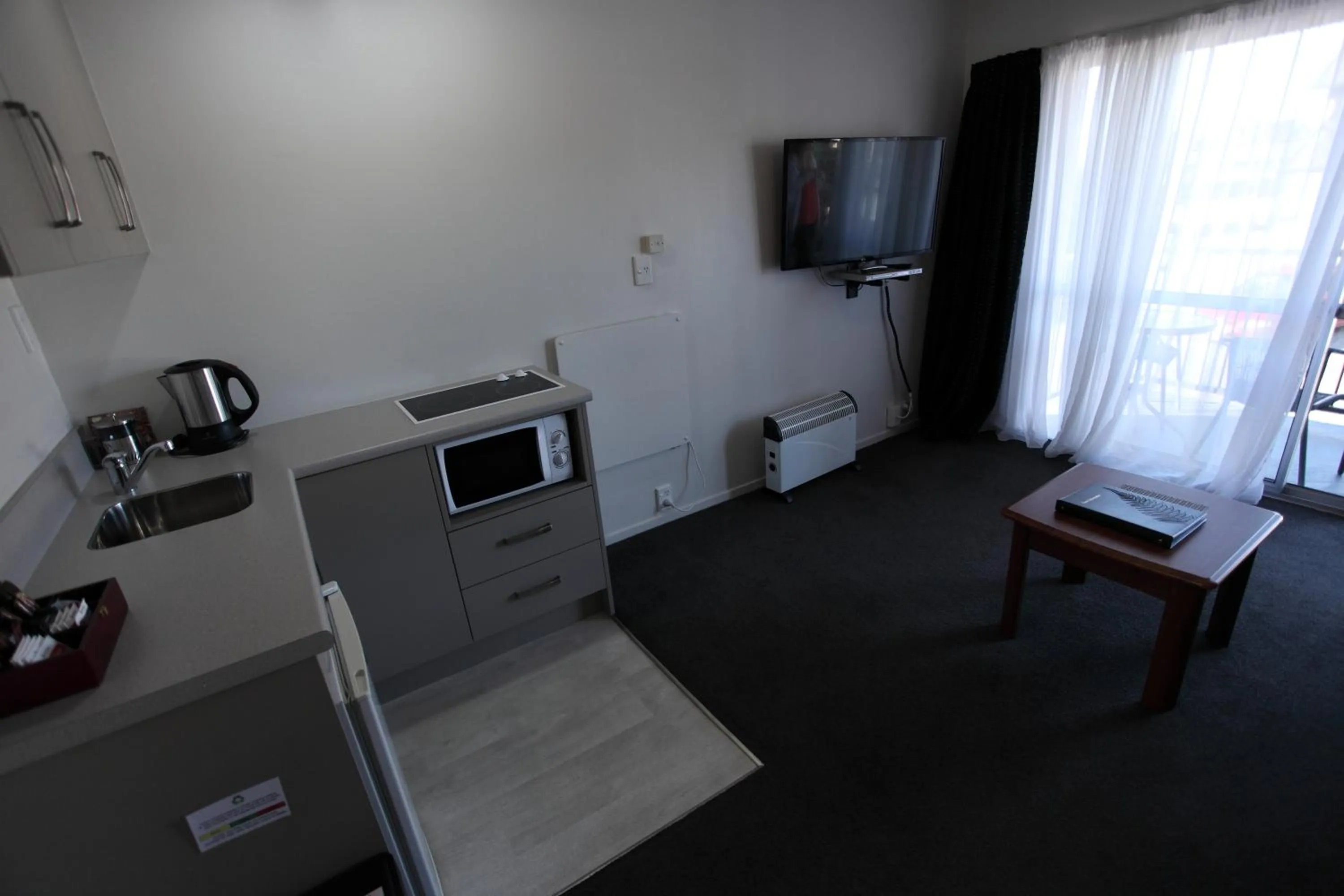 Kitchen or kitchenette in Aspen on King