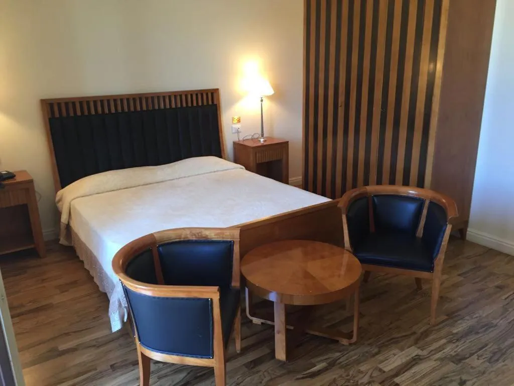 Bed in Hotel Certosa