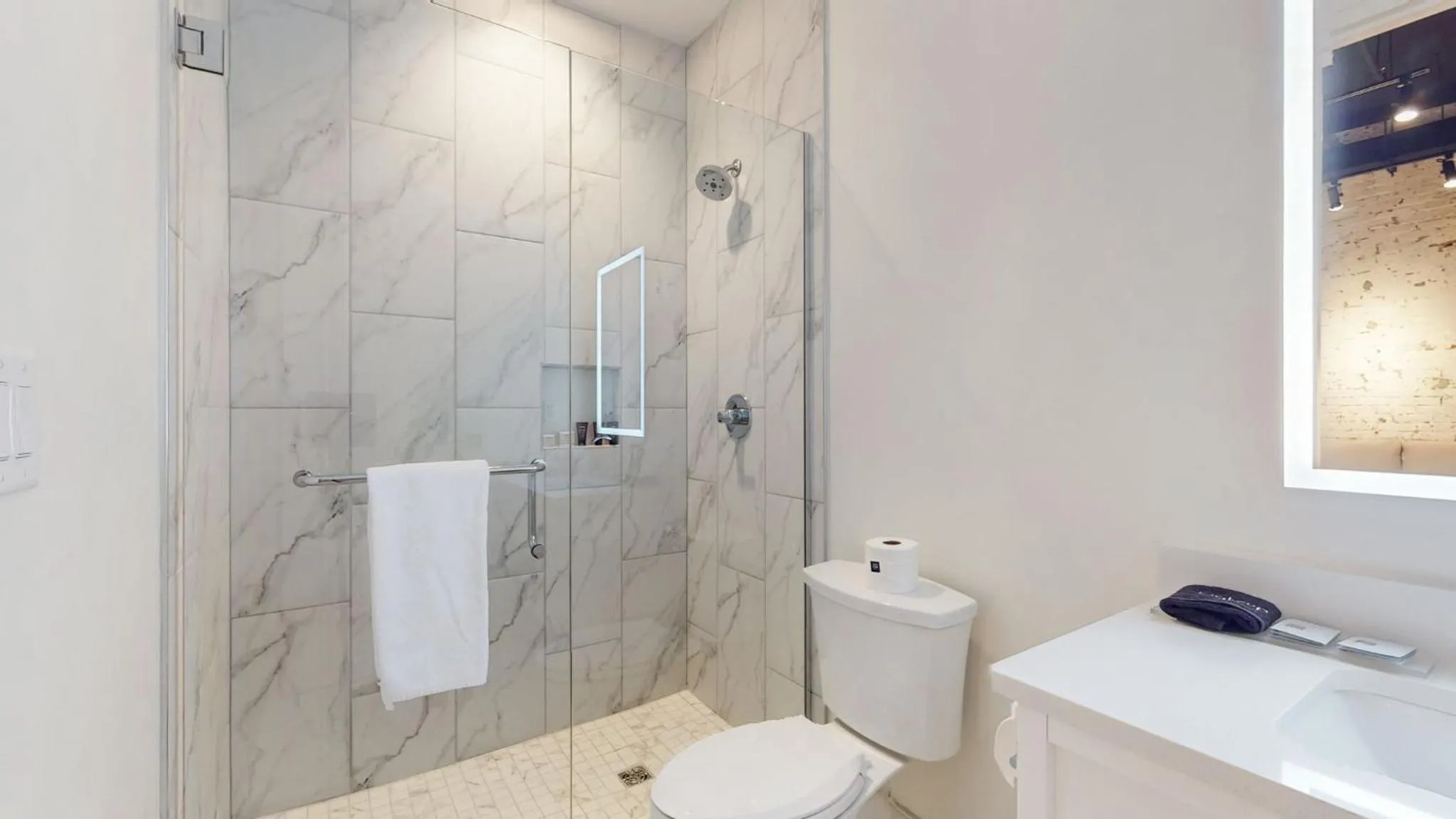 Bathroom in Studio 154 Hotel