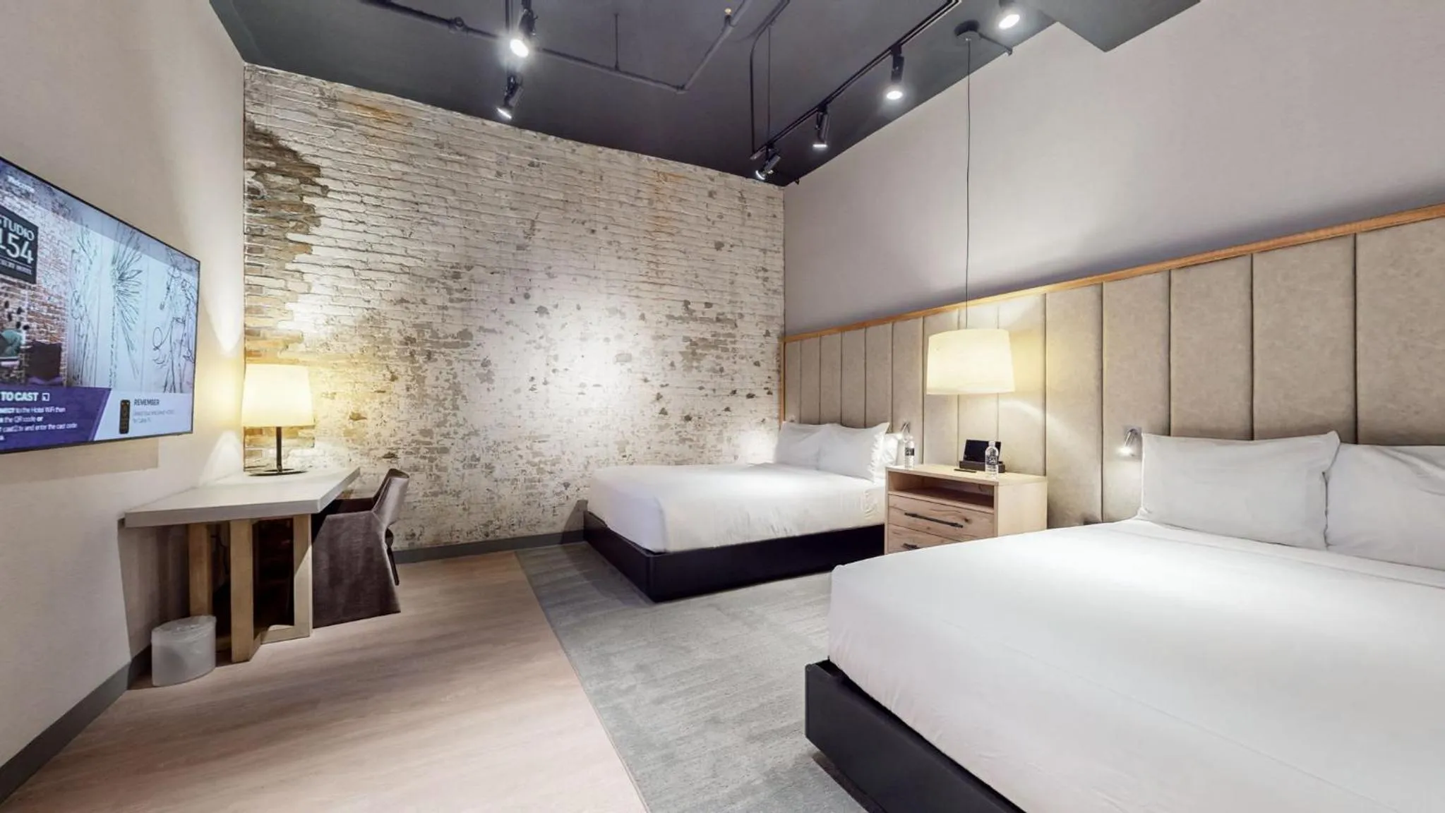 Bed in Studio 154 Hotel