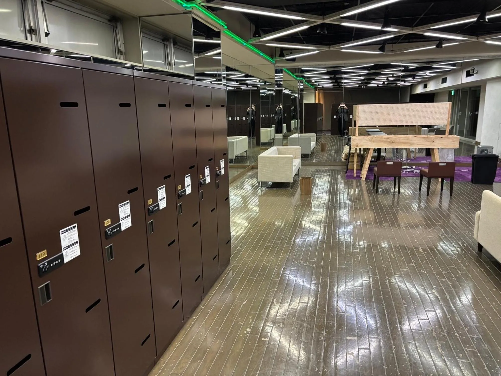 locker in Court Hotel Asahikawa