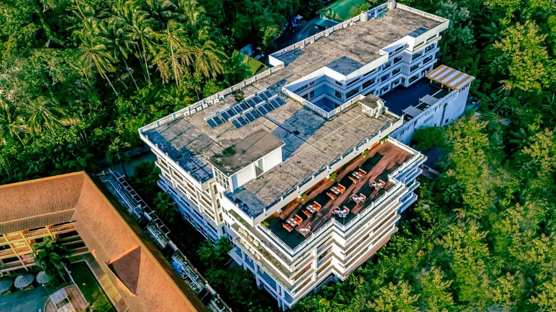 Property building in Casa Del M Patong Phuket - Newly Renovated