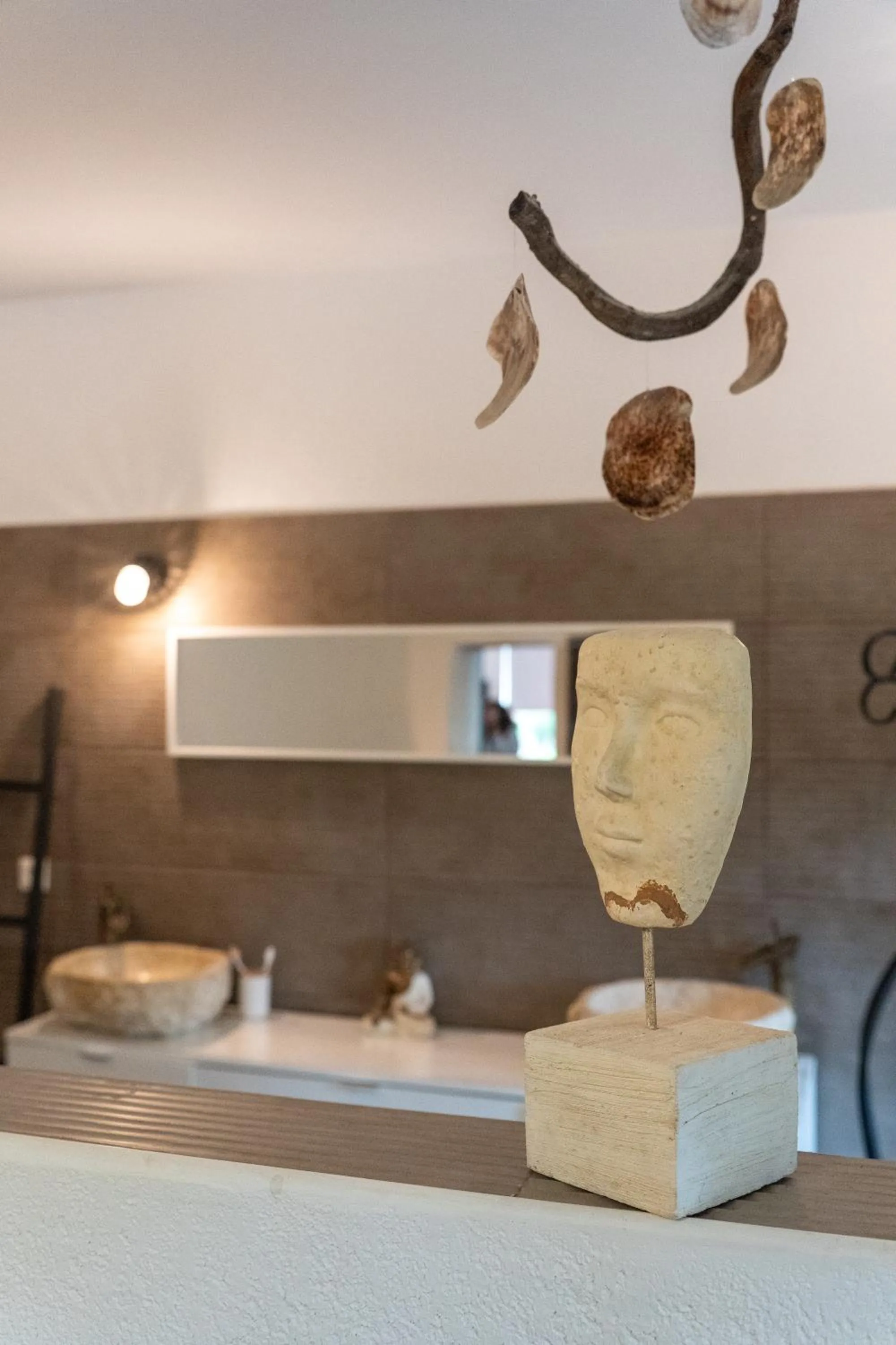 Bathroom in Château Fourclins Domaine privatif 15 personnes Parc & Bassin naturel Proche Toulouse