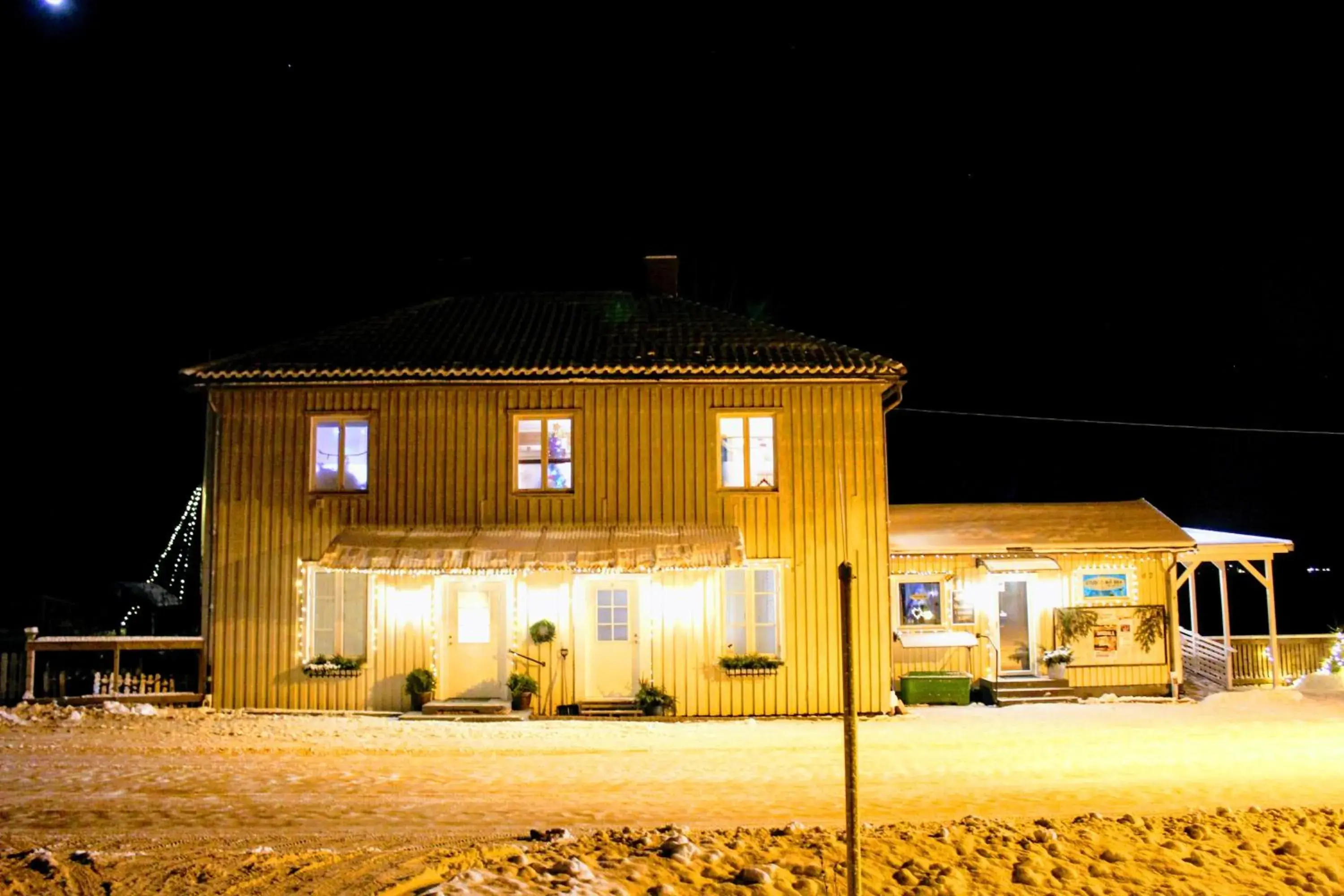 Quadruple Room with Private Bathroom - single occupancy in Affären Må Bra Quadruple Room with Private Bathroom - single occupancy in Affären Må Bra