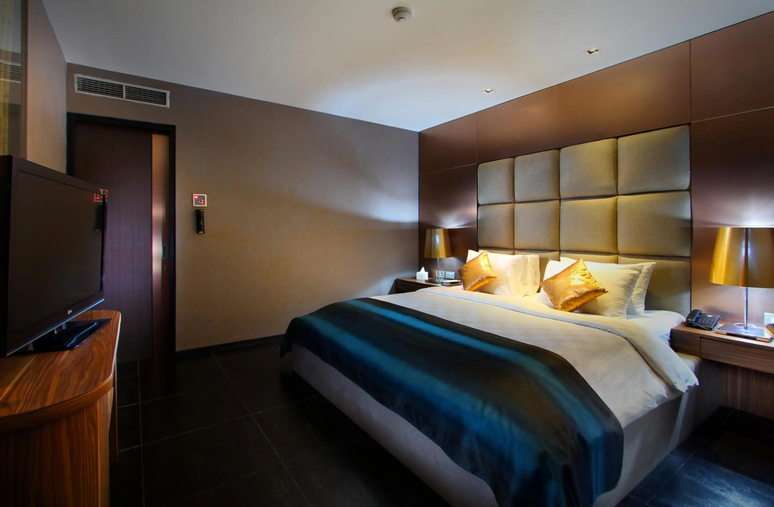 Bedroom, Bed in Amaroossa Suite Bali