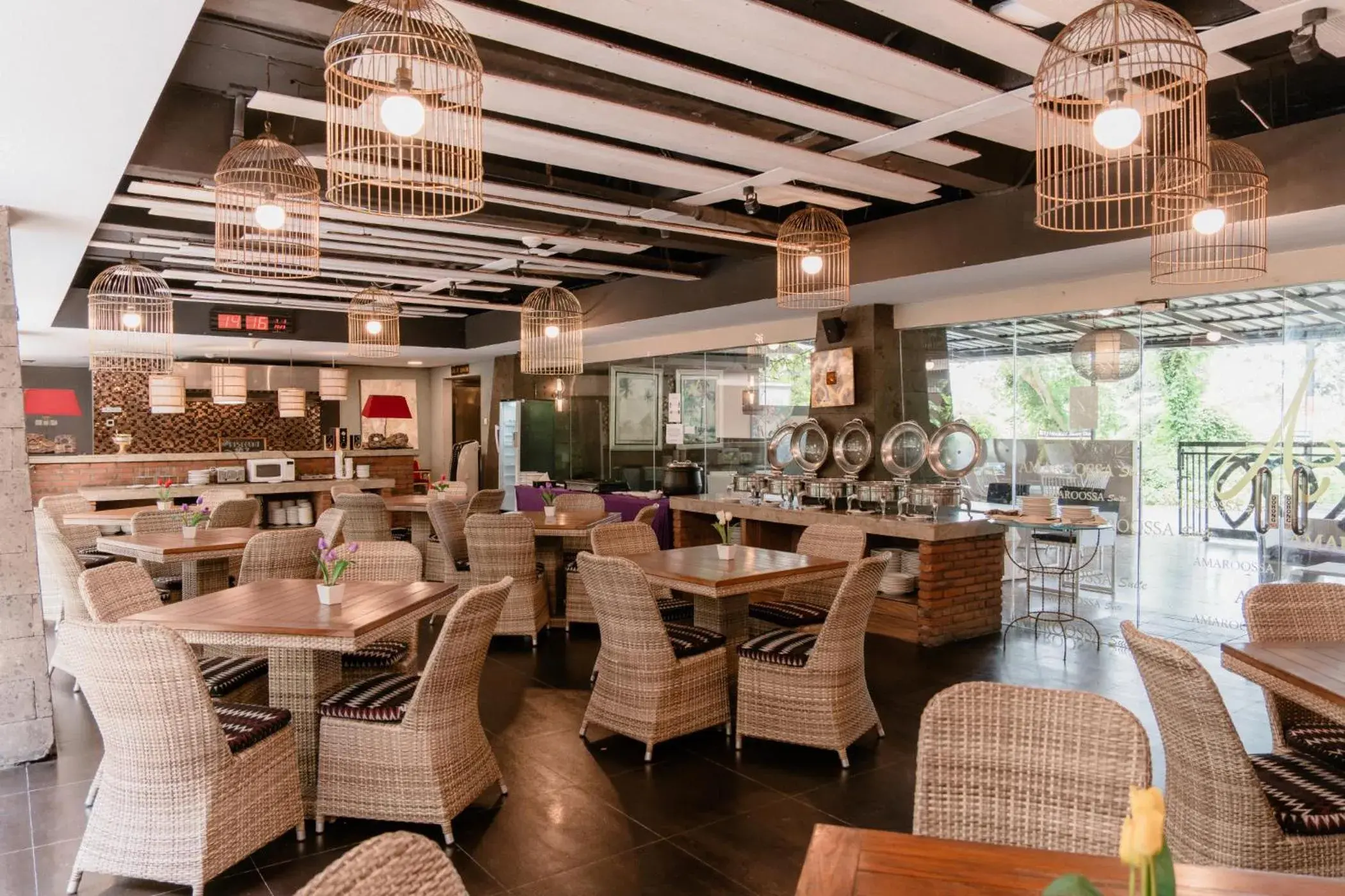 Restaurant/places to eat in Amaroossa Suite Bali Restaurant/places to eat in Amaroossa Suite Bali