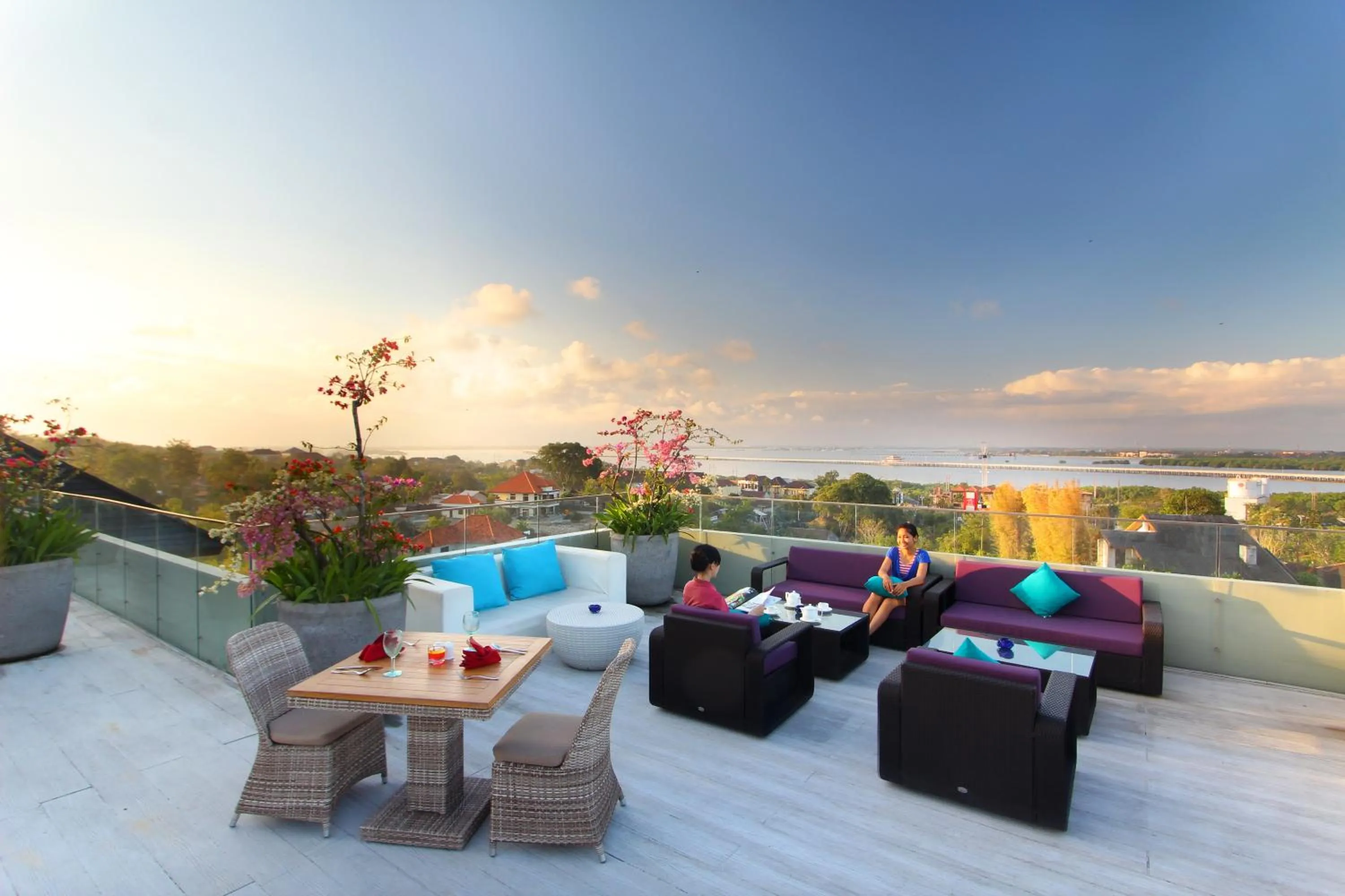 Restaurant/places to eat in Amaroossa Suite Bali