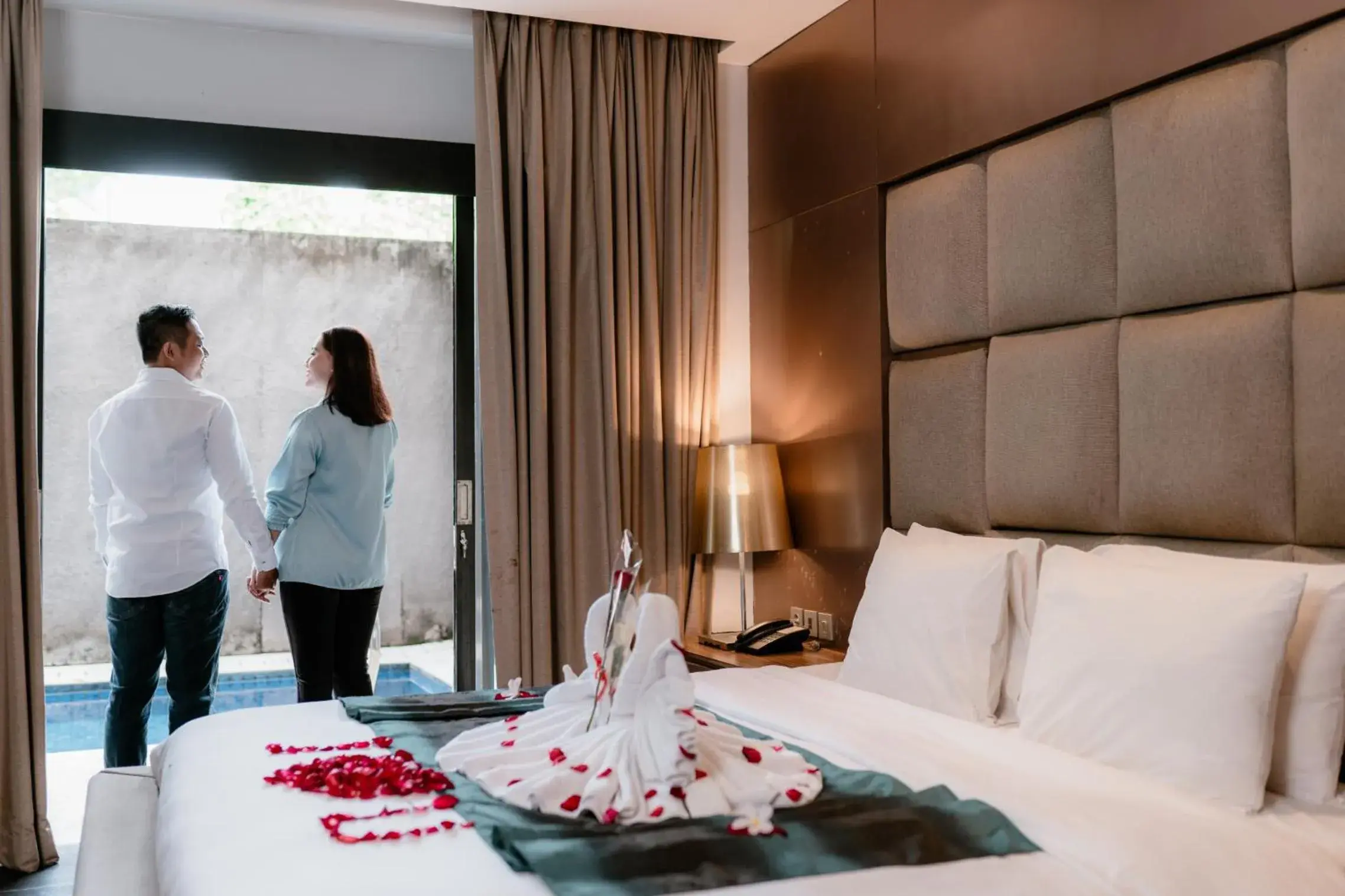 Decorative detail, Bed in Amaroossa Suite Bali Decorative detail, Bed in Amaroossa Suite Bali