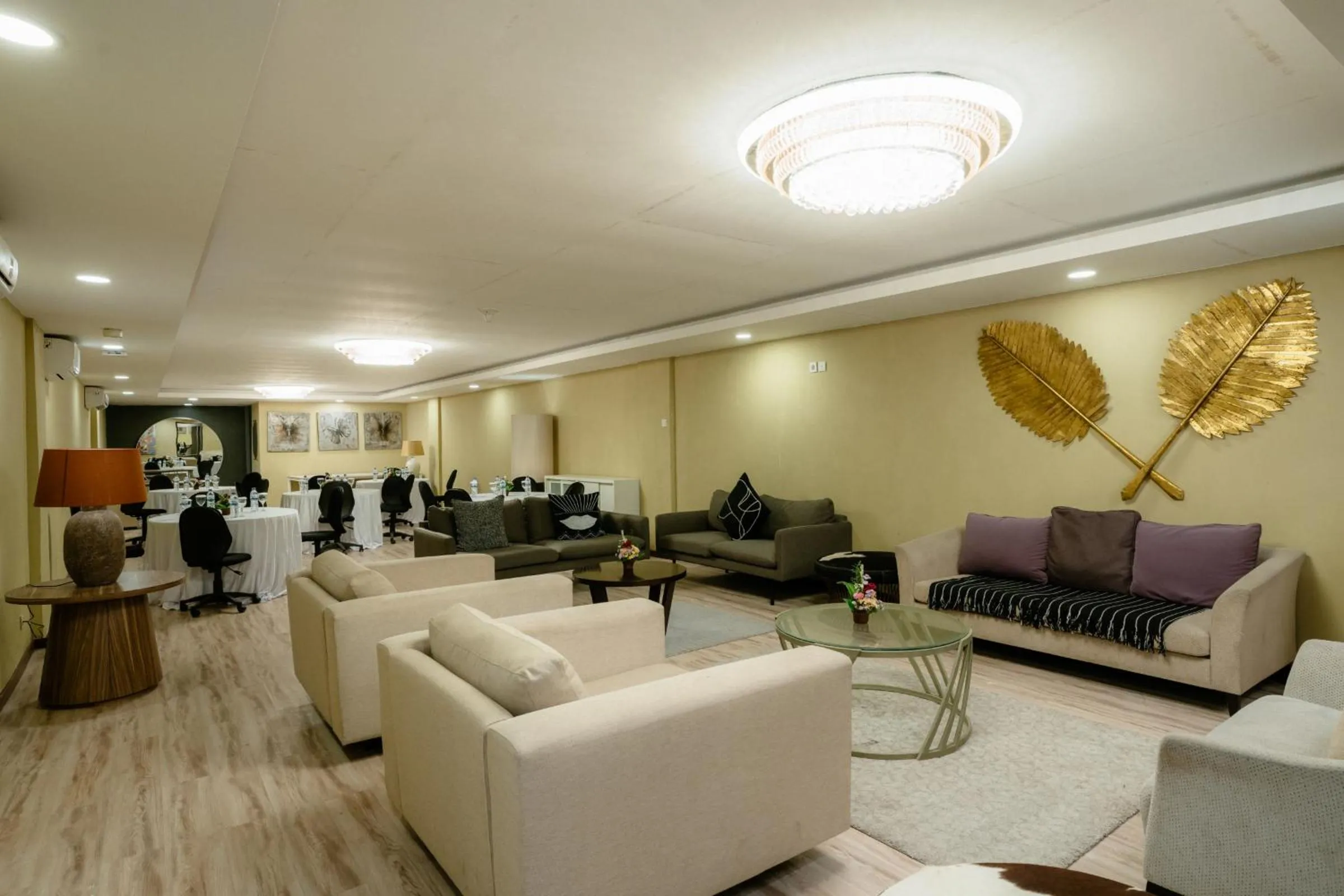 Business facilities in Amaroossa Suite Bali