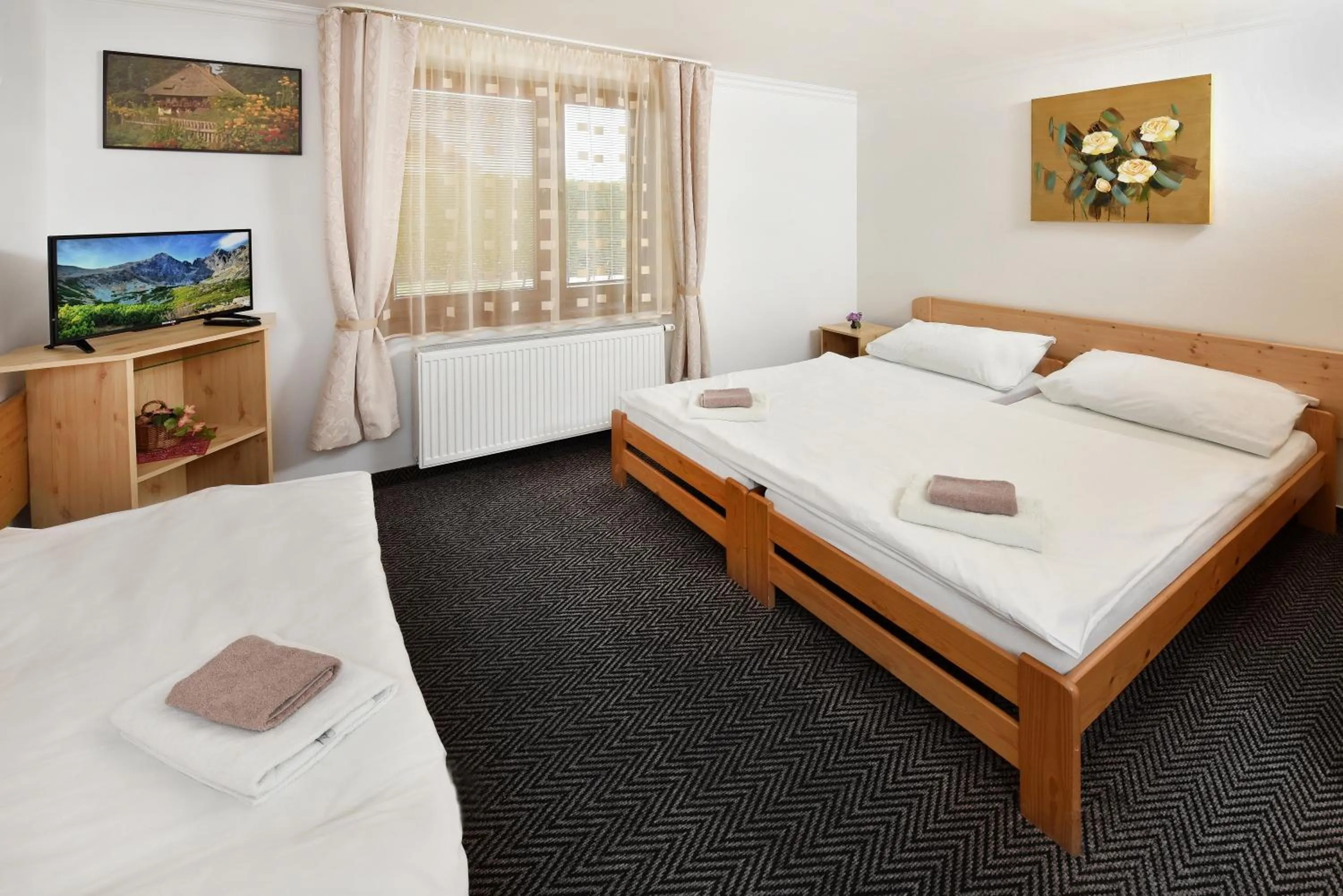 Photo of the whole room, Bed in Vila Martina