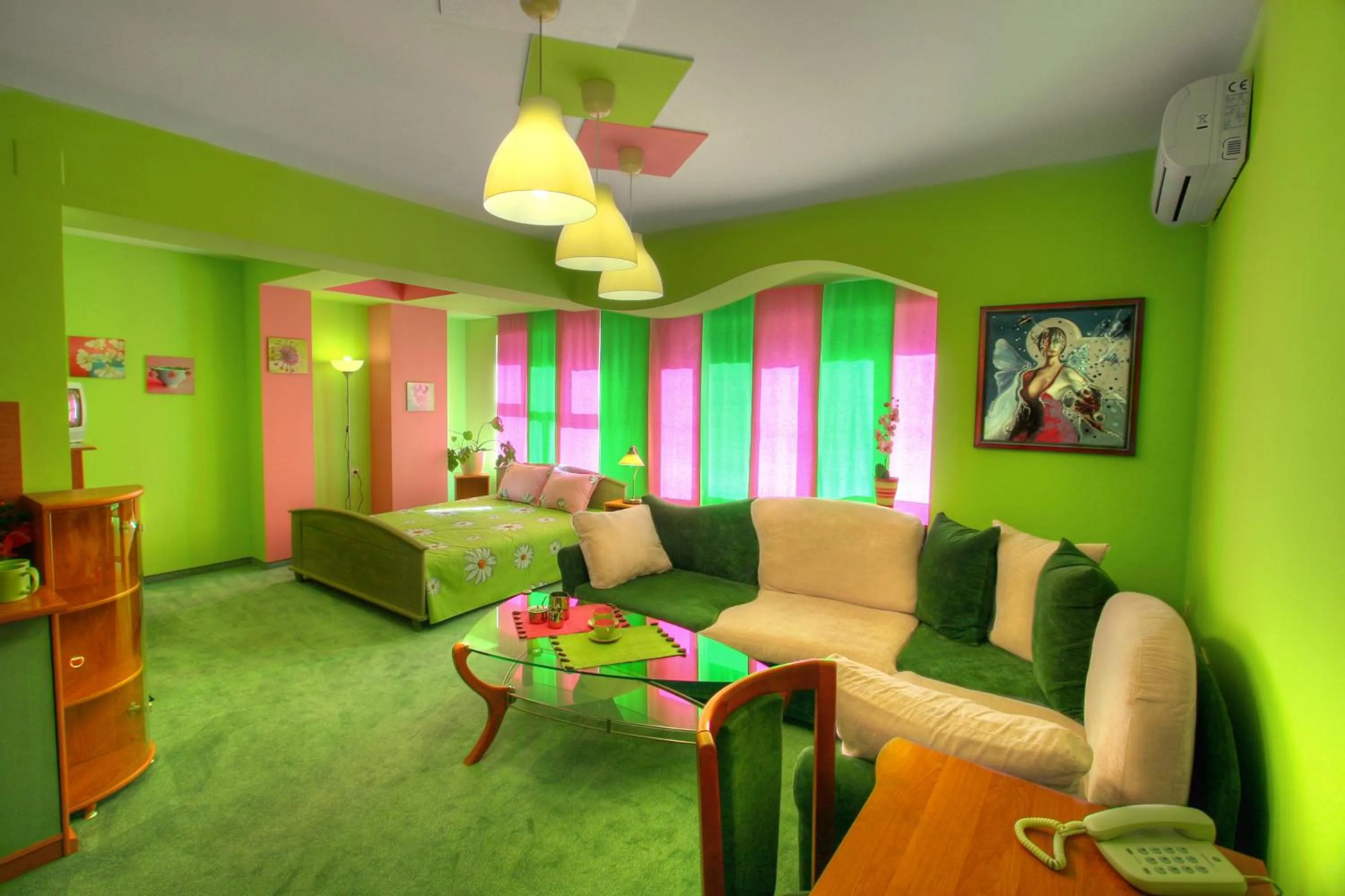 Photo of the whole room in Family Hotel Mania