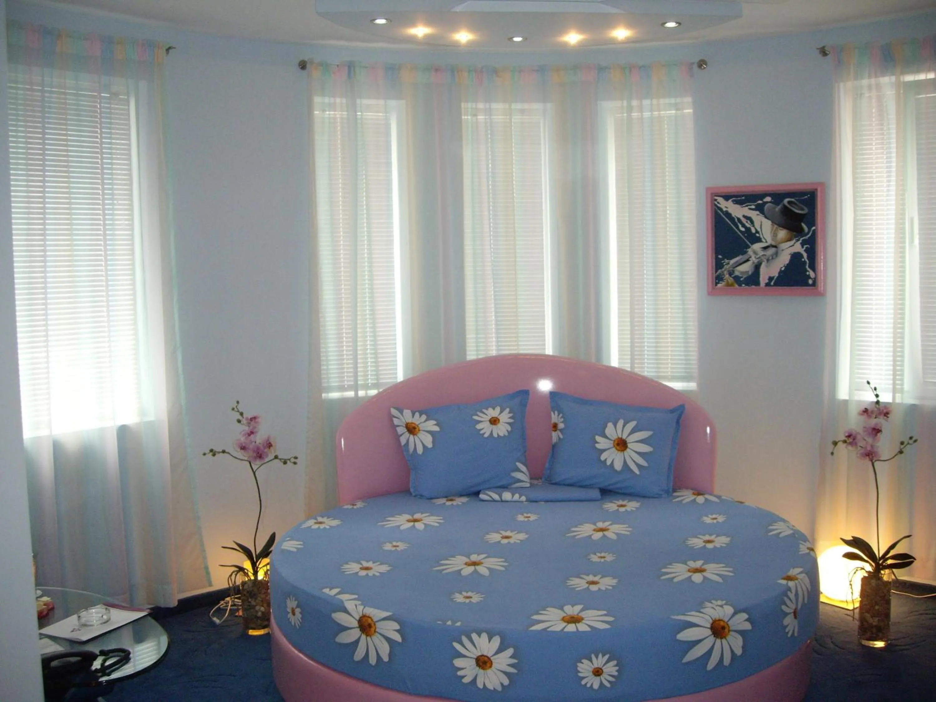 Photo of the whole room in Family Hotel Mania