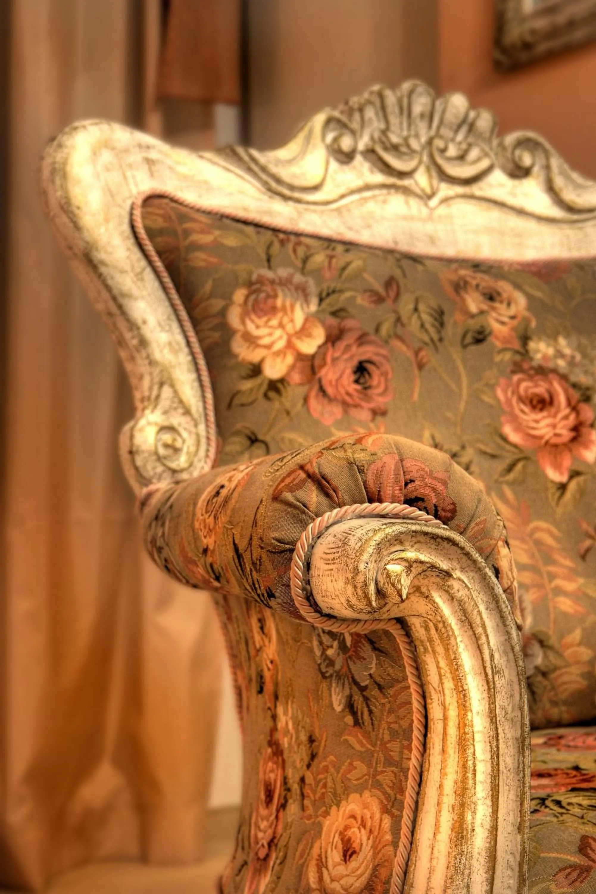 Decorative detail in Family Hotel Mania